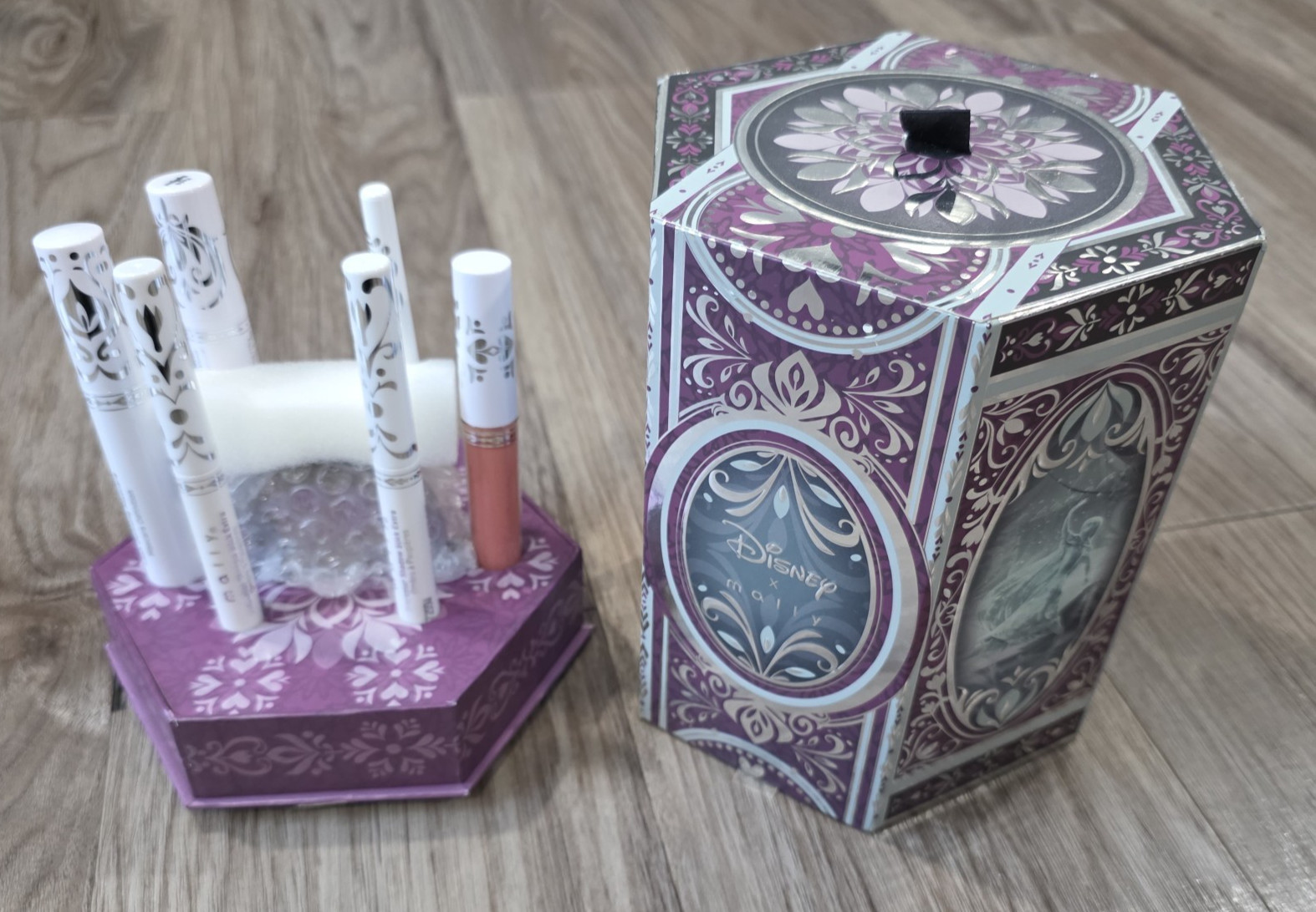 Disney x Mally Makeup Beauty Limited Edition Frozen 7 Piece Set Anna