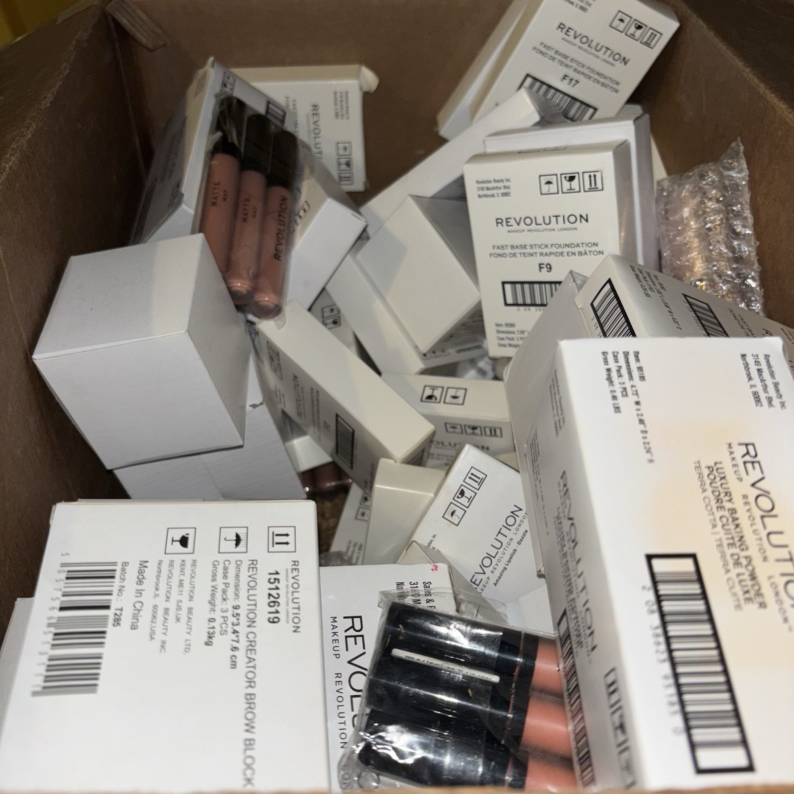 Mystery Beauty Box – 60 Brand New Items – Makeup, Skincare & More!