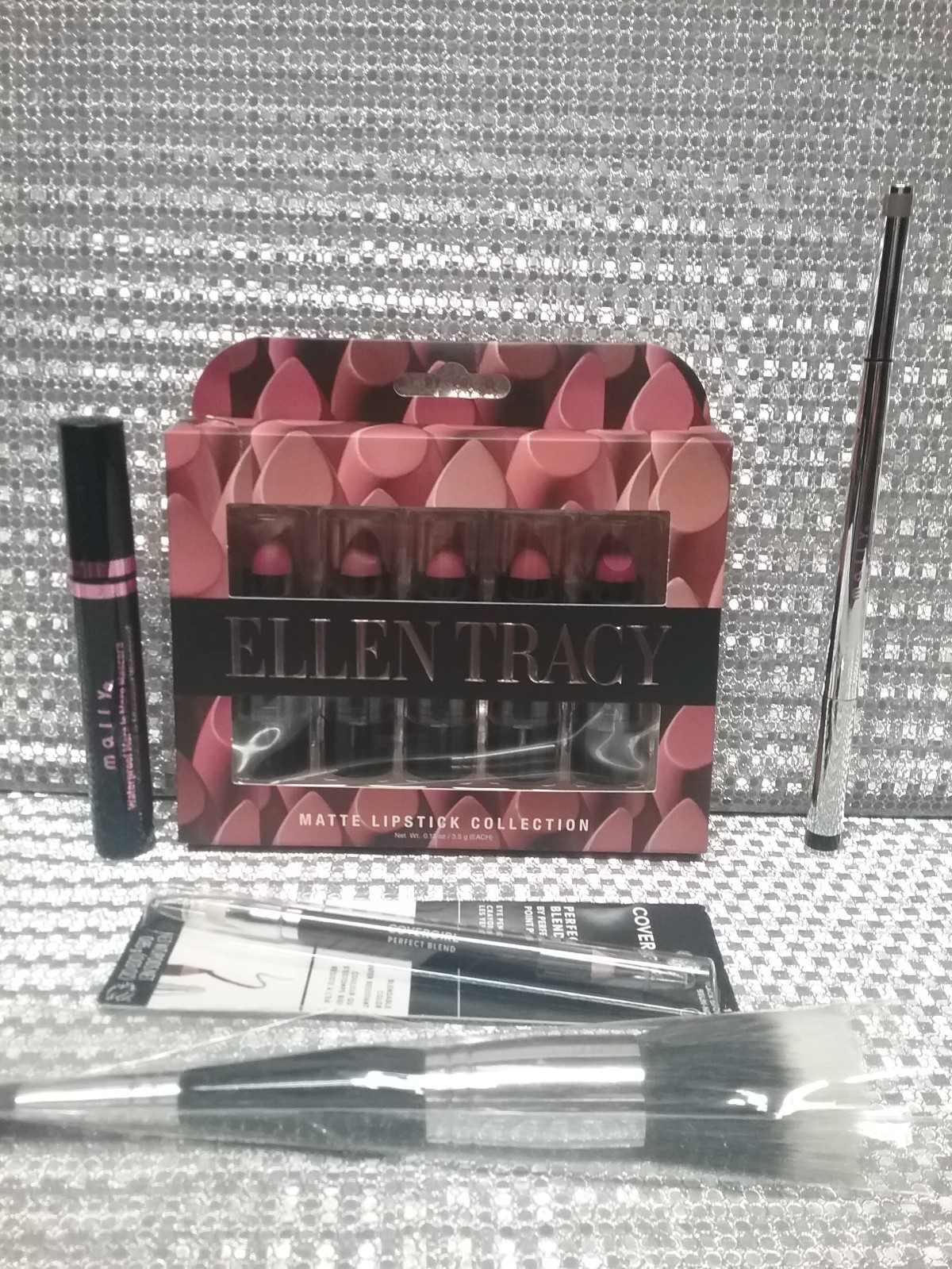 Lot of 5 Cosmetic Makeup Ellen Tracy 5Pc set, Covergirl Eye Pencil , Mally New