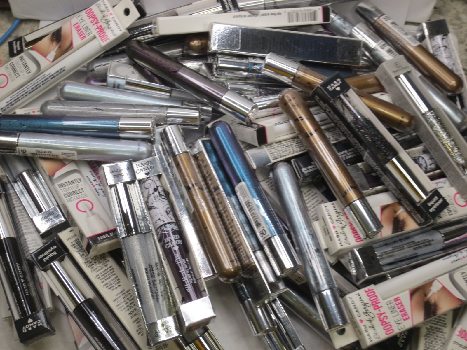 HARD CANDY 10 PC MIXED ASSORTED SET OF EYESHADOW & EYE LINERS