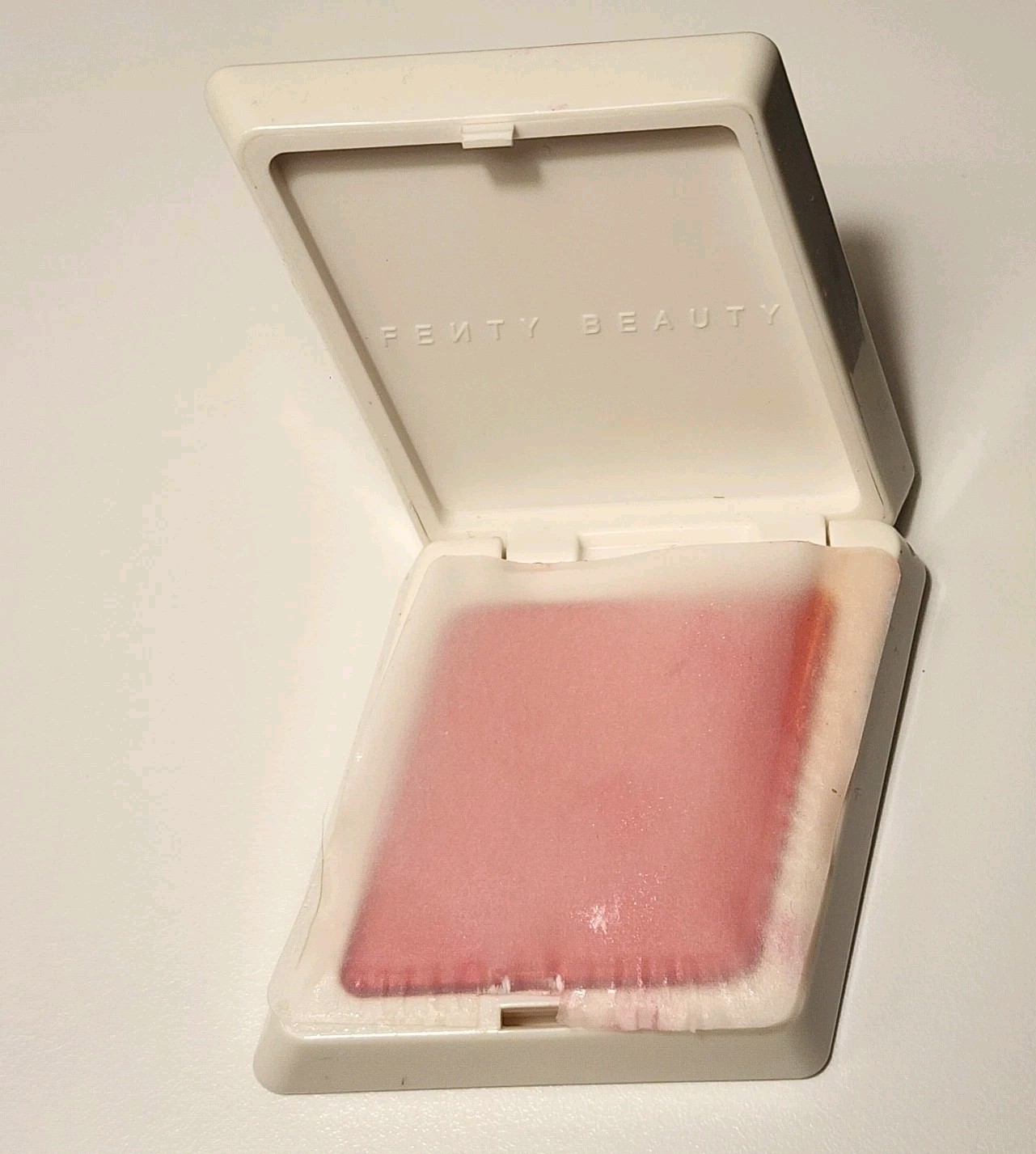 FENTY BEAUTY LOT Blurring SKIN TINT Shade #1 32ml + CHEEK Blush Bubbleband$ 4.0g