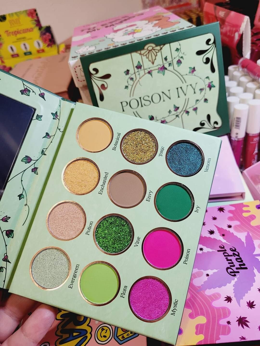 Wholesale bulk makeup Lot 90 Piece
