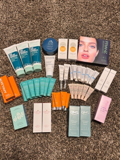 *NEW* Hair/Skin Care Bulk Bundle Set *None Expired*