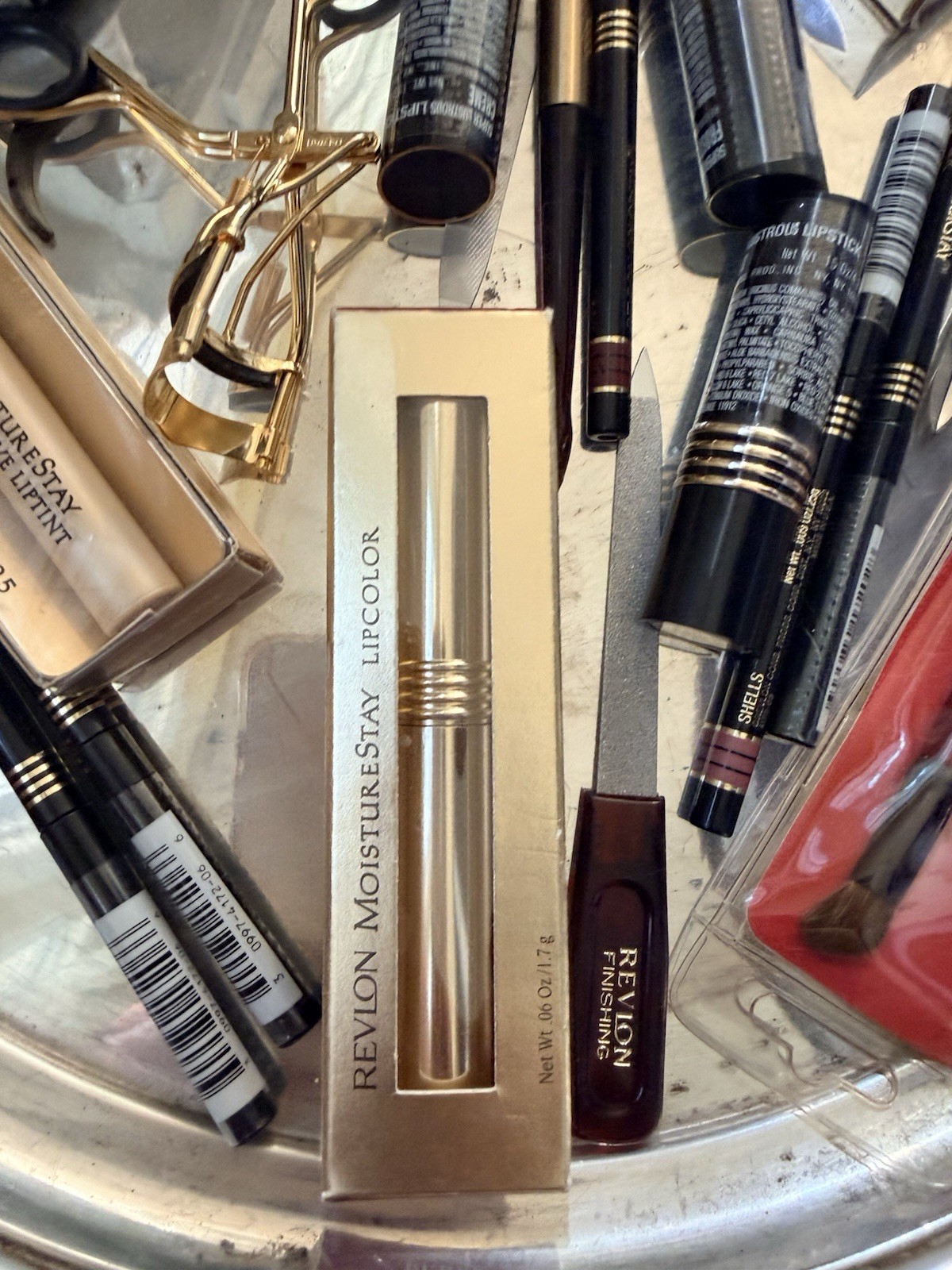 REVLON Cosmetics Makeup Implements Beauty Lot 25 Pieces Unused