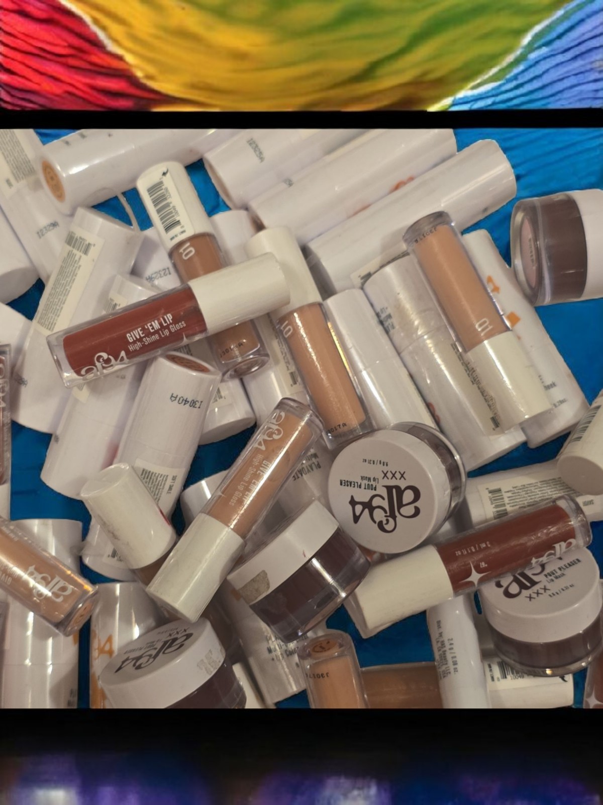 BEAUTY MAKEUP SKINCARE HAIRCARE MYSTERY LOT – ALL NEW FULL SIZE ITEMS ~ 25PC NEW