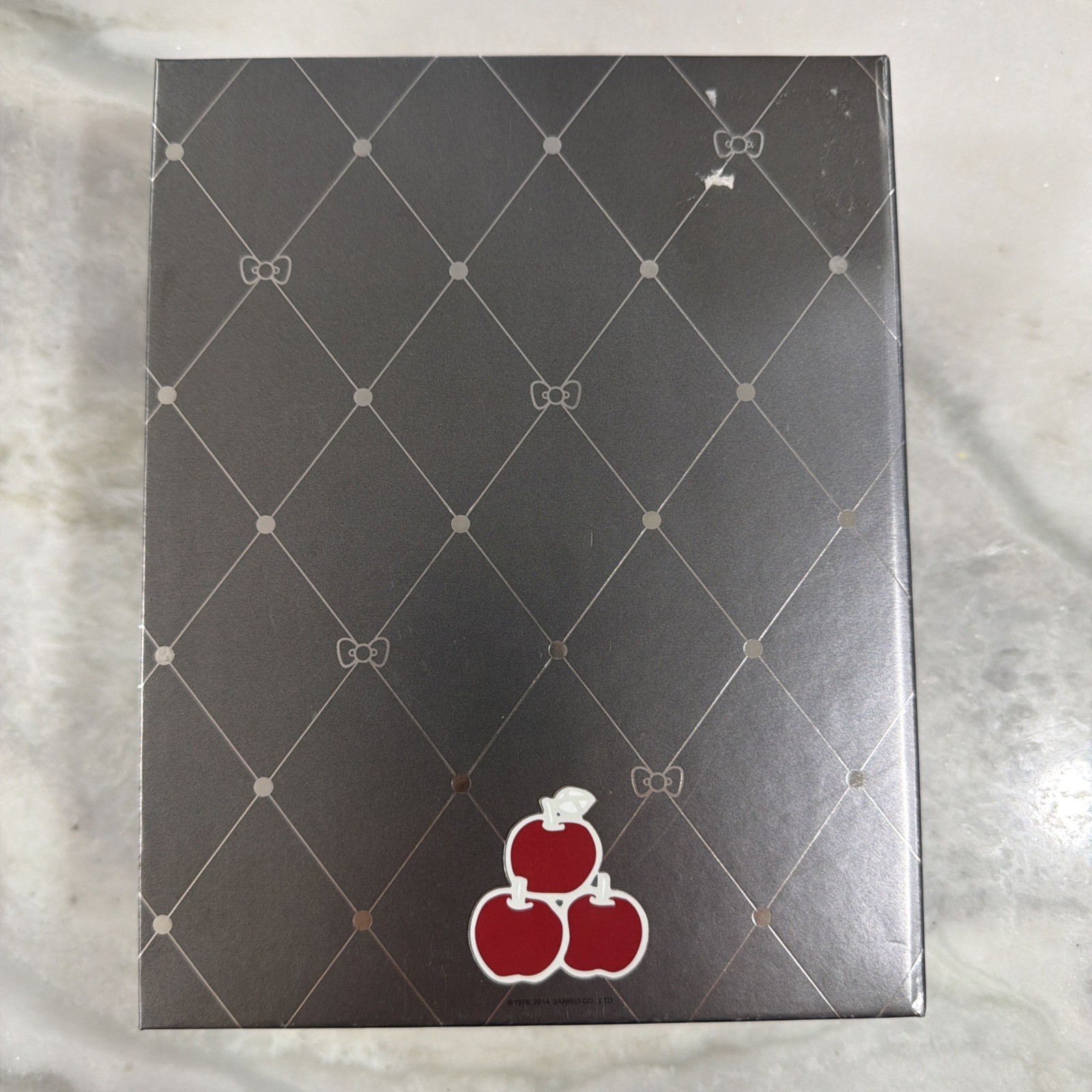 Hello Kitty The Red Bow Beauty Diaries 40th Anniversary 15 Piece Makeup Kit NEW