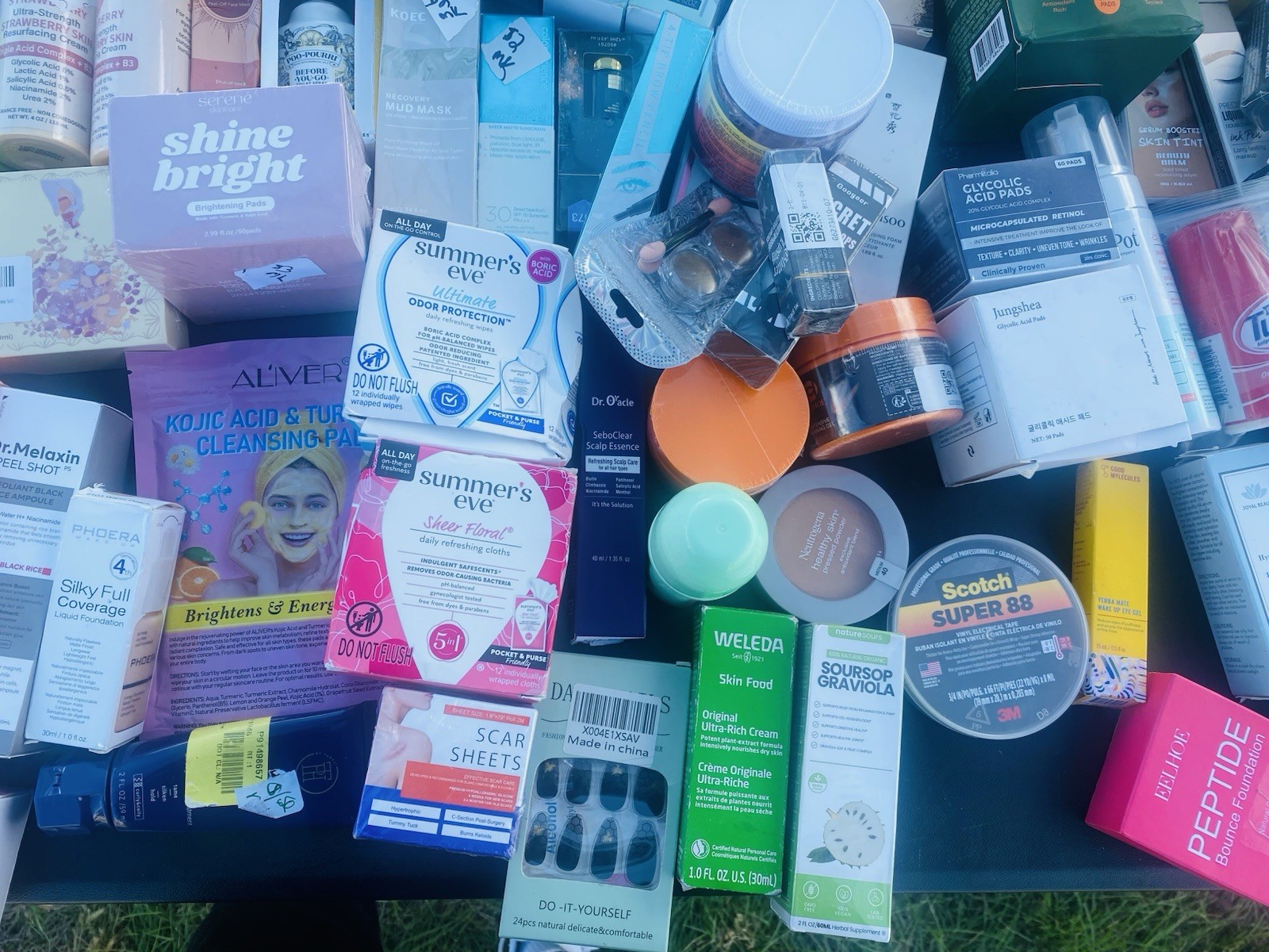 50 Piece Mixed Wholesale Beauty/ skincare Lot