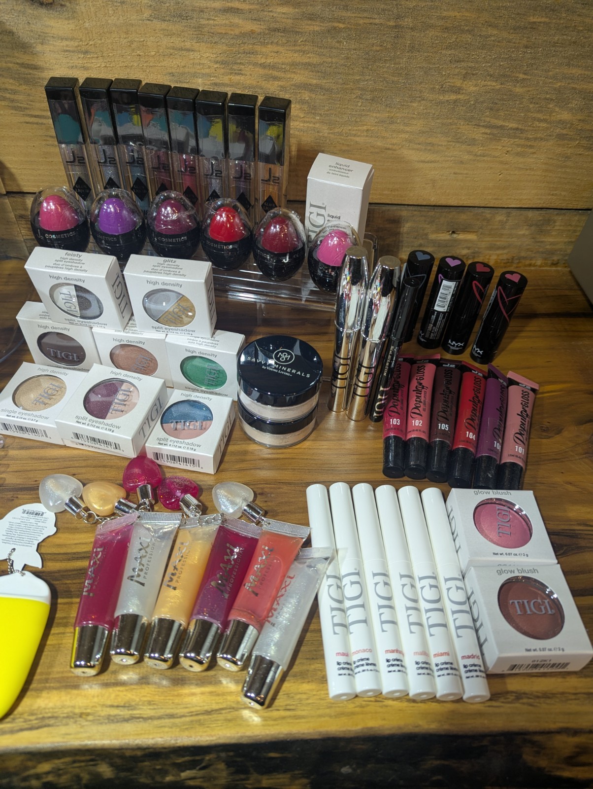 Wholesale 158 Piece Lot Cosmetics Makeup Eyes Lips Foundation Brushes Mixed