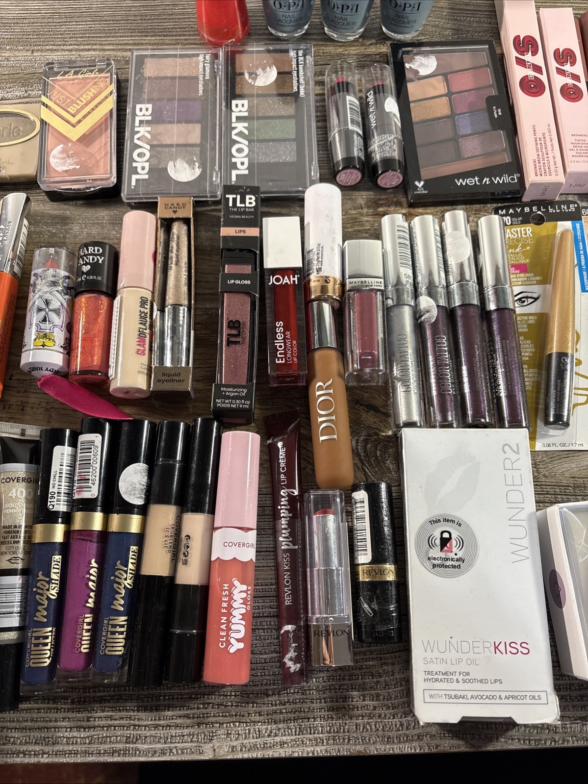 Wholesale Bundle, Maxed Makeup Up Lot 67 Pc