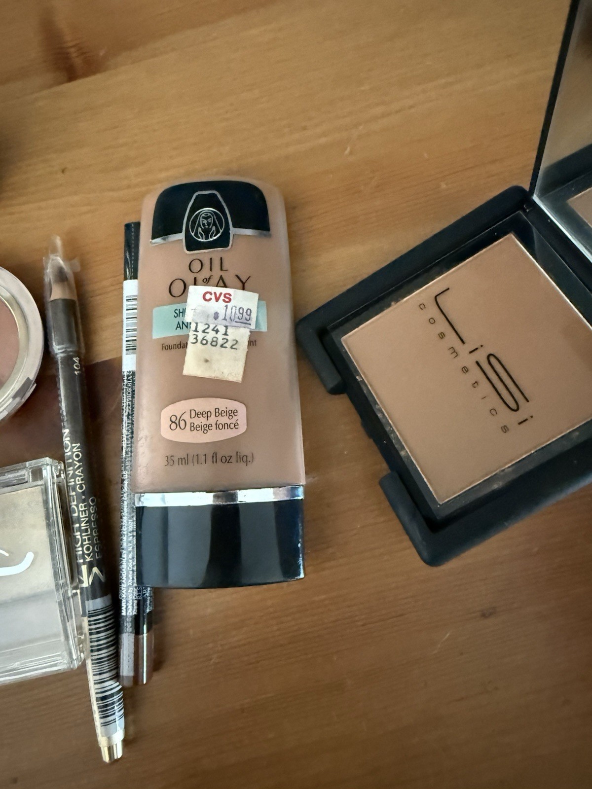 NEW Makeup/ Beauty Cosmetics Bundle Lot Revlon, MaxFactor, Etc. Makeup Set