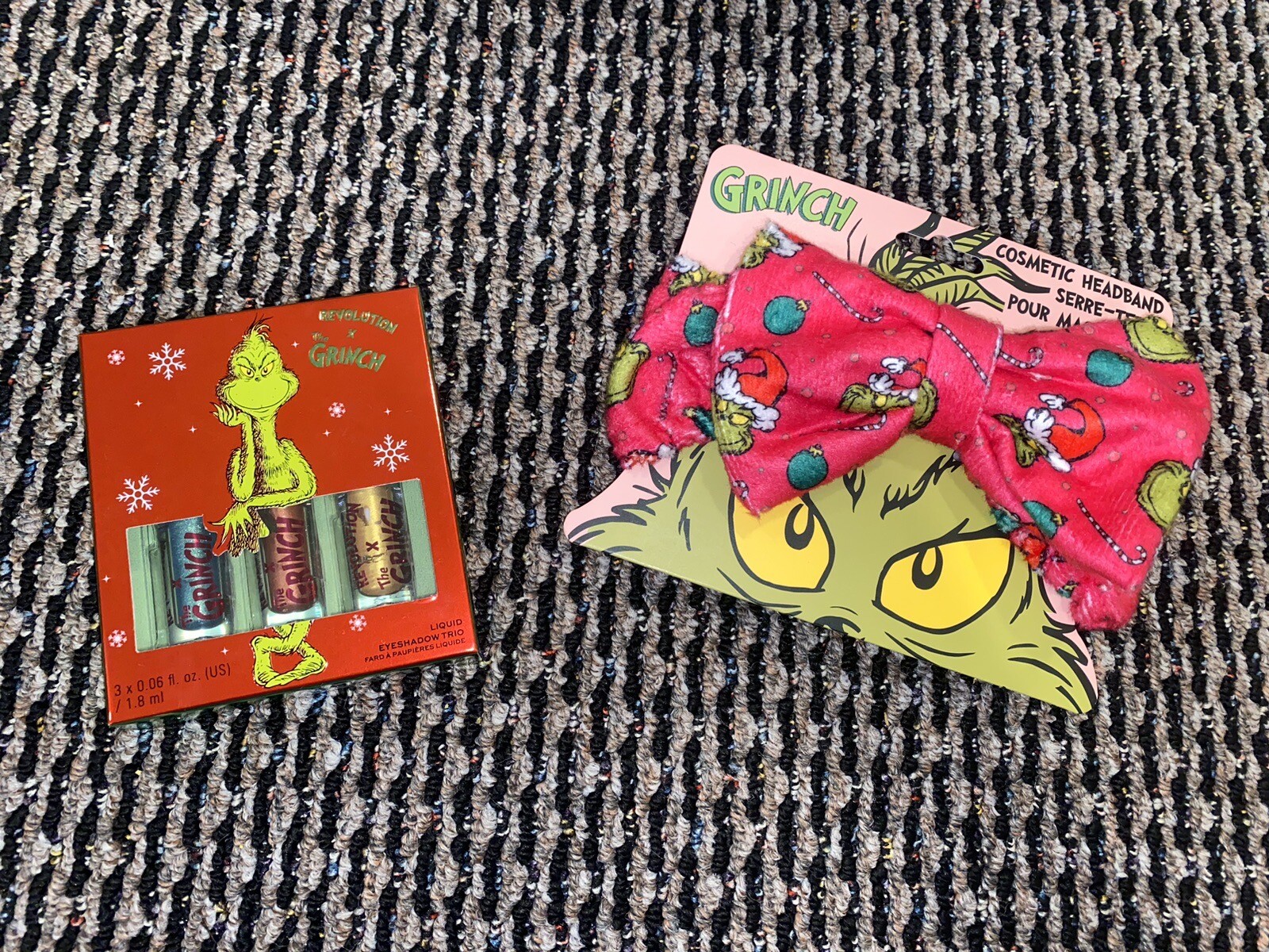 NEW / SEALED! The Grinch x Makeup Revolution Trio Eye & Headband Holiday Set 2