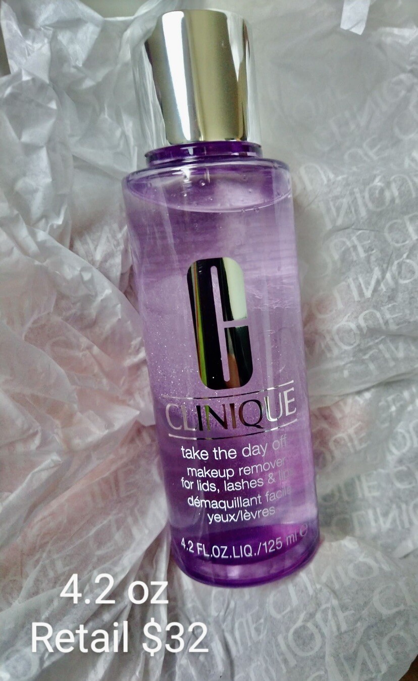 Clinique Makeup Accessories Combo Items Plus Free Bag. Unboxed, But, Unopened.