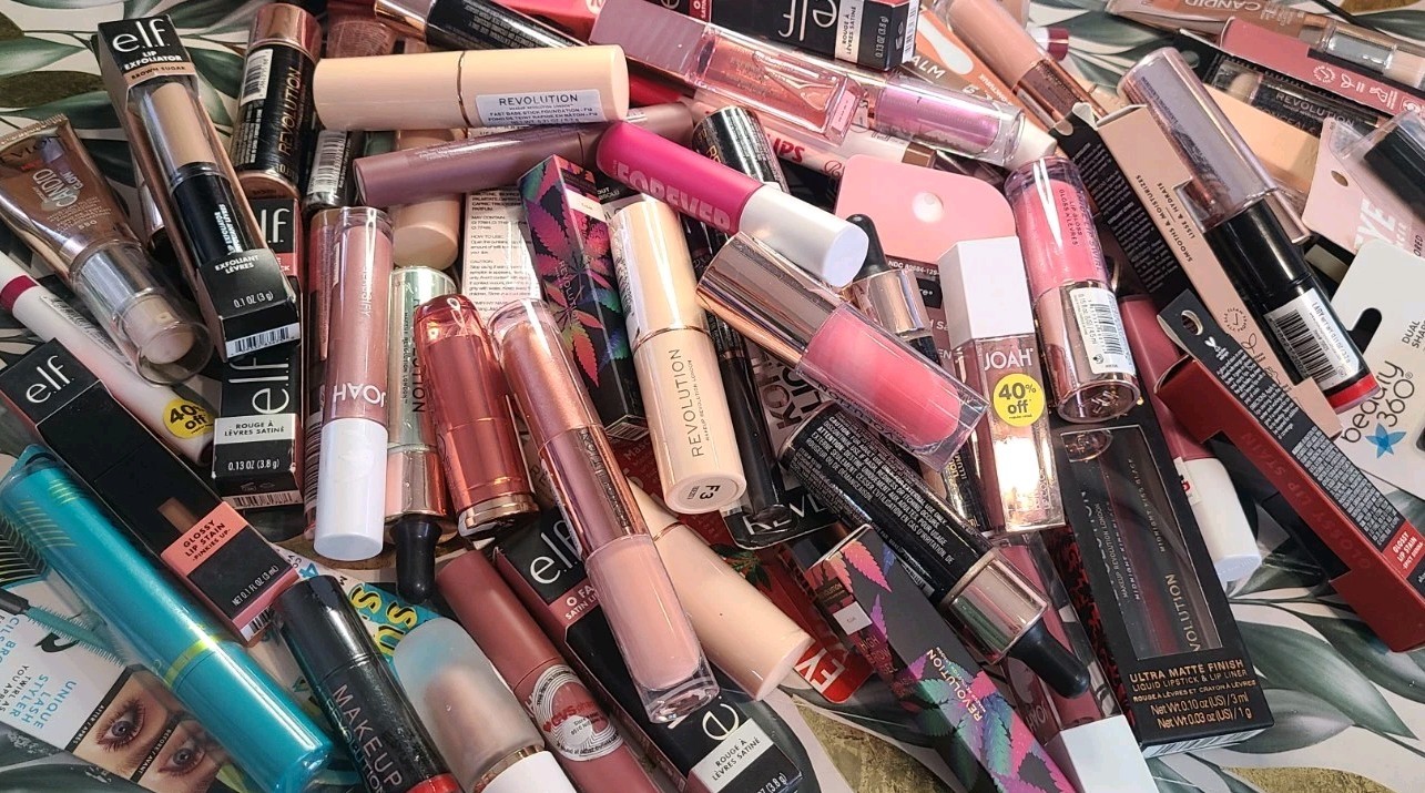 Mixed MAKEUP BEAUTY Bundle Lot of 10 PCS *See Details Assorted Elf, NYX Etc.