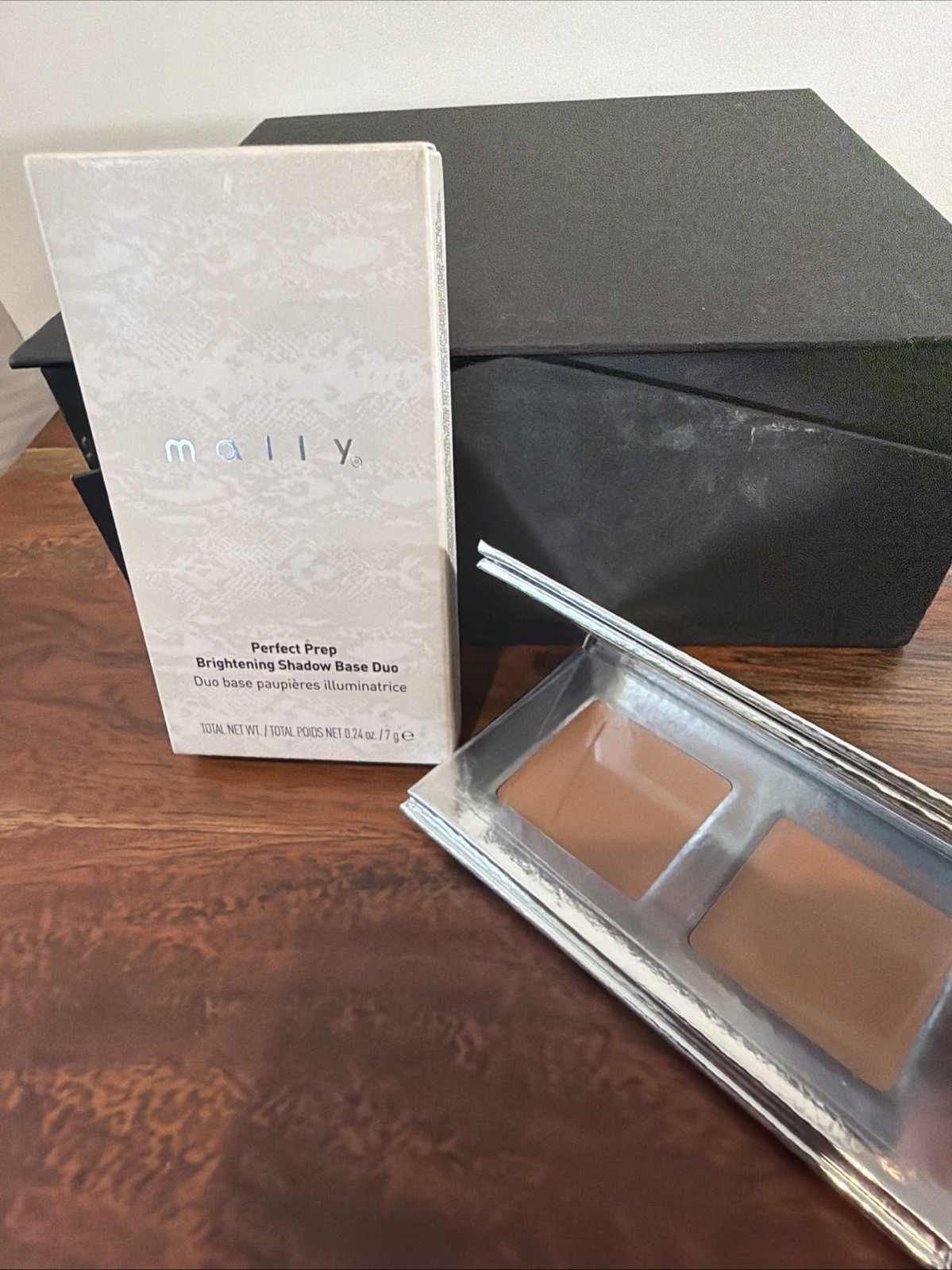 LOT X 8 🔥MALLY COSMETICS Beauty Bundle🔥Shadow Kit/Tint/Mascara/Make-Up Brush