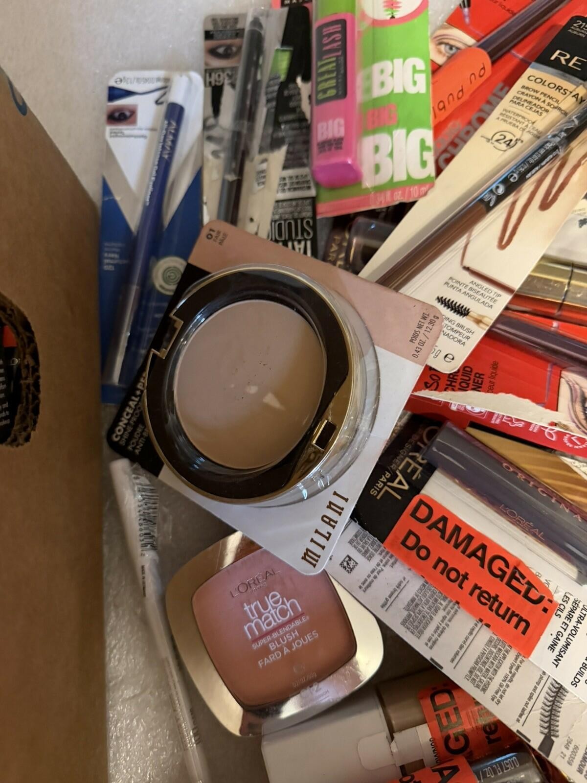 100 pcs Useable Mixed Name Brand Make Up Lot ! Read Des!