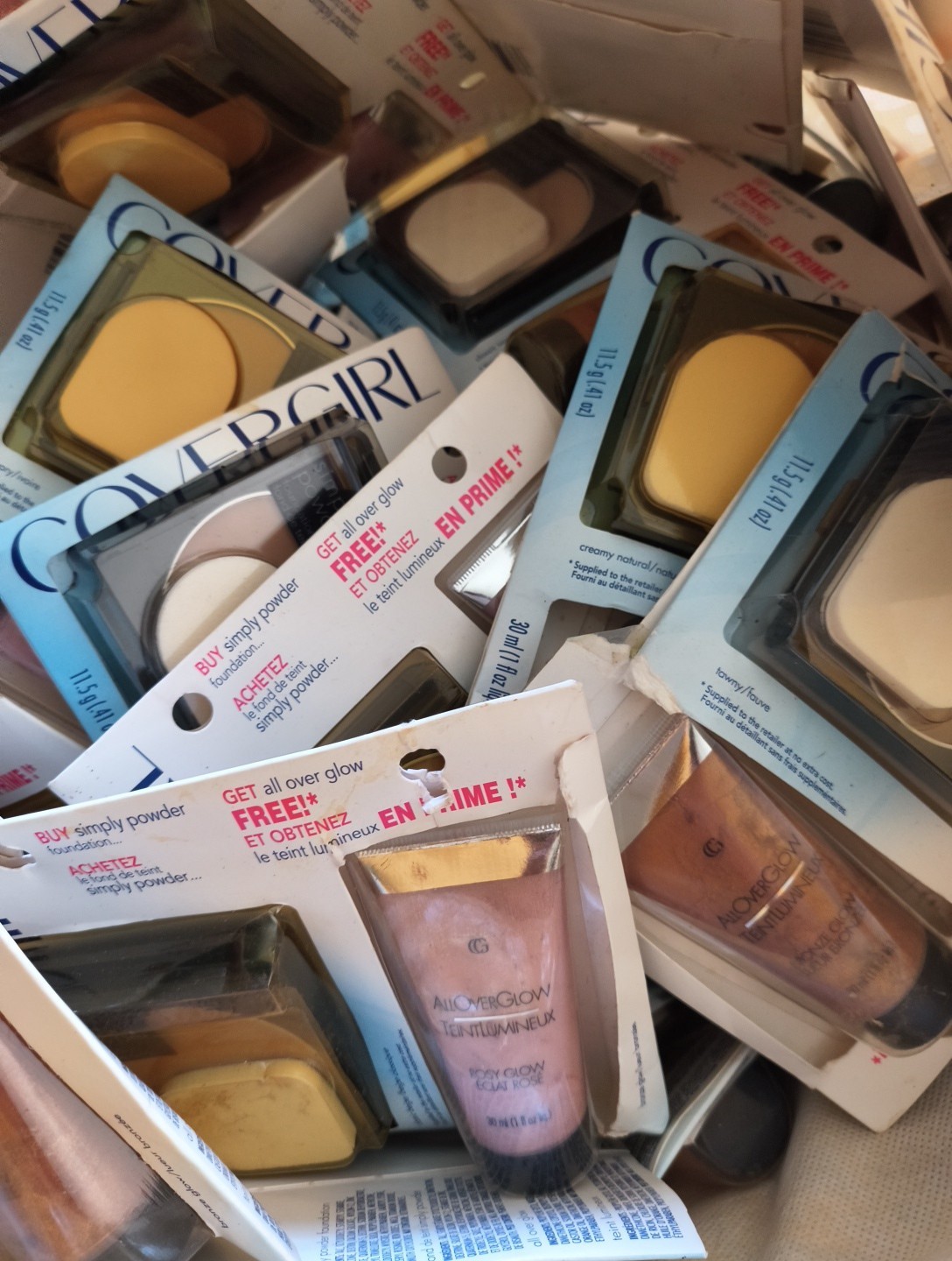 Huge High End Makeup Lot 4 CoverGirl Powder & Highlighter Kits READ