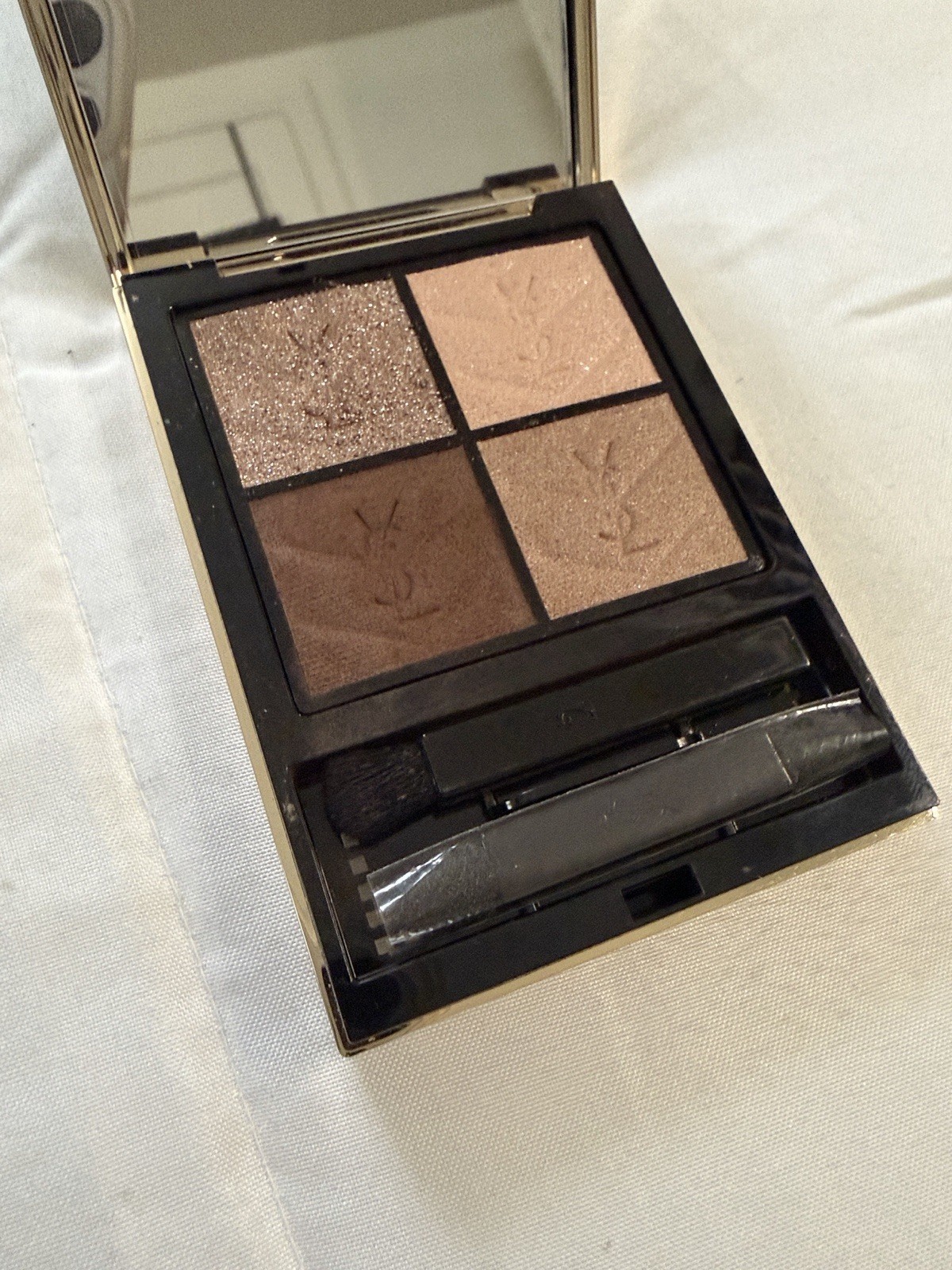 Make Up