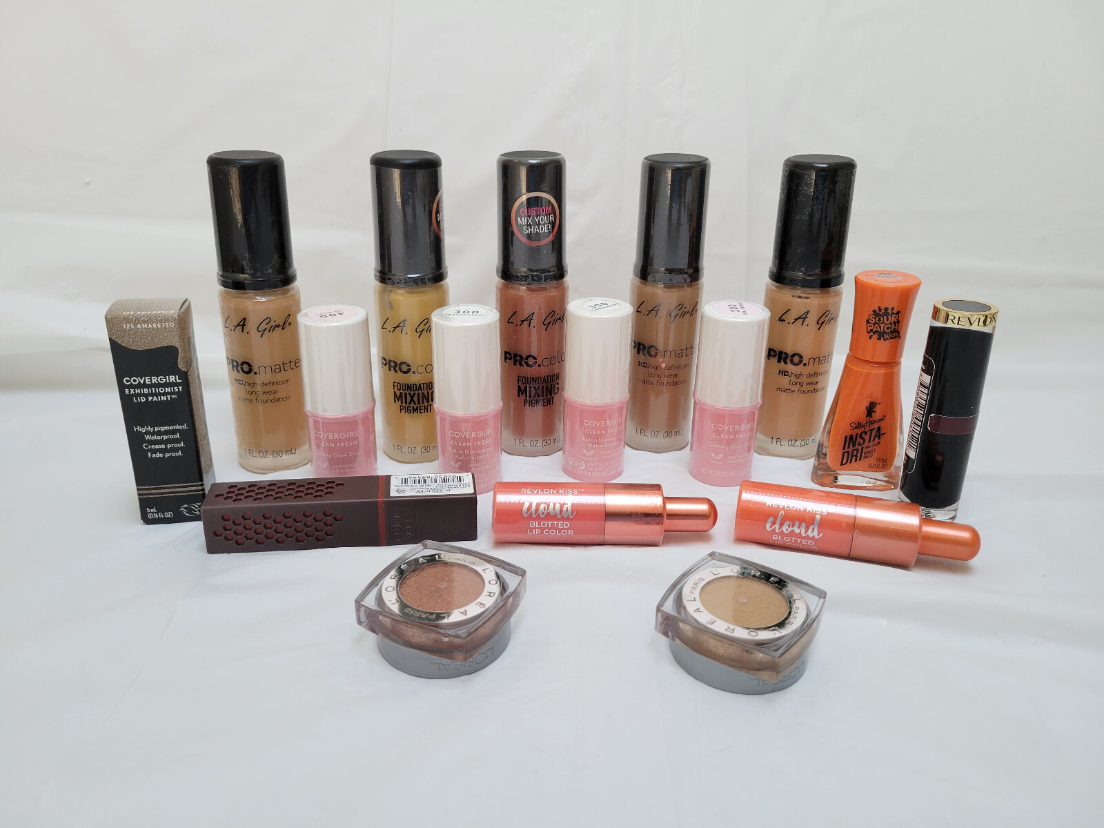 Lot of 17 Makeup Cosmetic New – L.A. Girl, Revlon, Loreal, Cover Girl