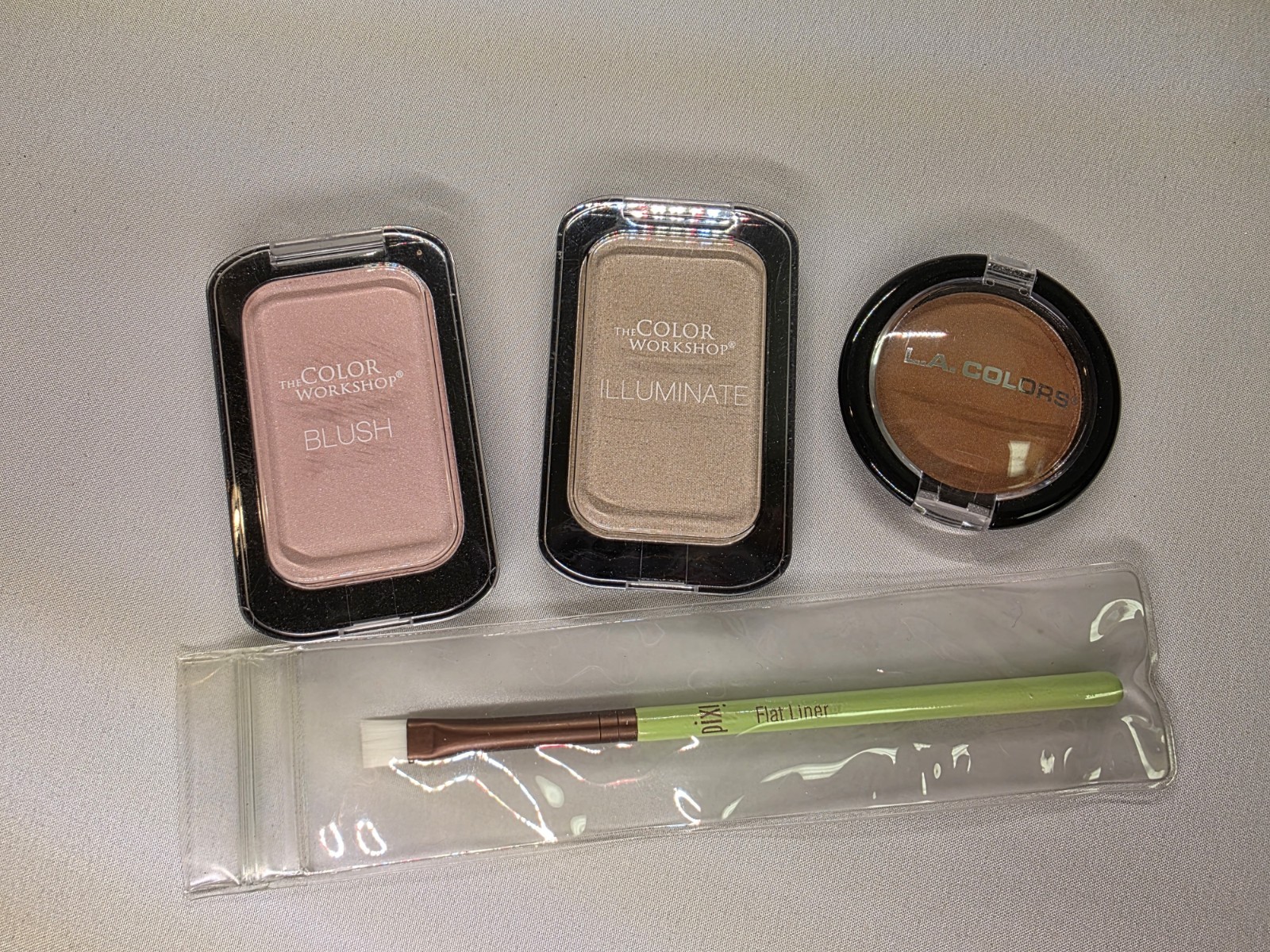 4pc Makeup Bundle Pixi Liner Brush LA Colors Blush The Color Workshop Face Lot