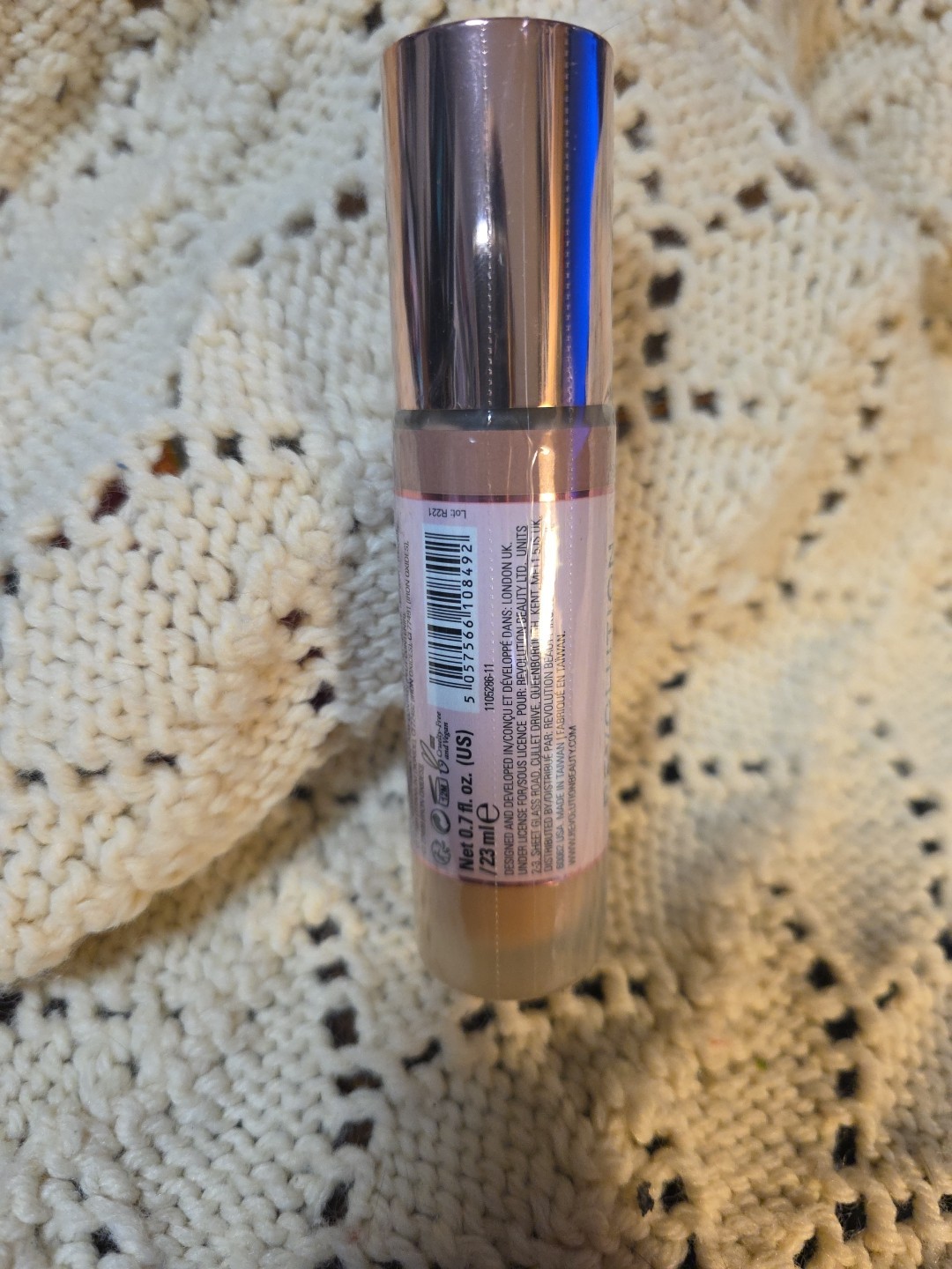 Lot of 3 NEW Revolution Foundation Med/Loose Powder Peach/Highlighter Rosegold