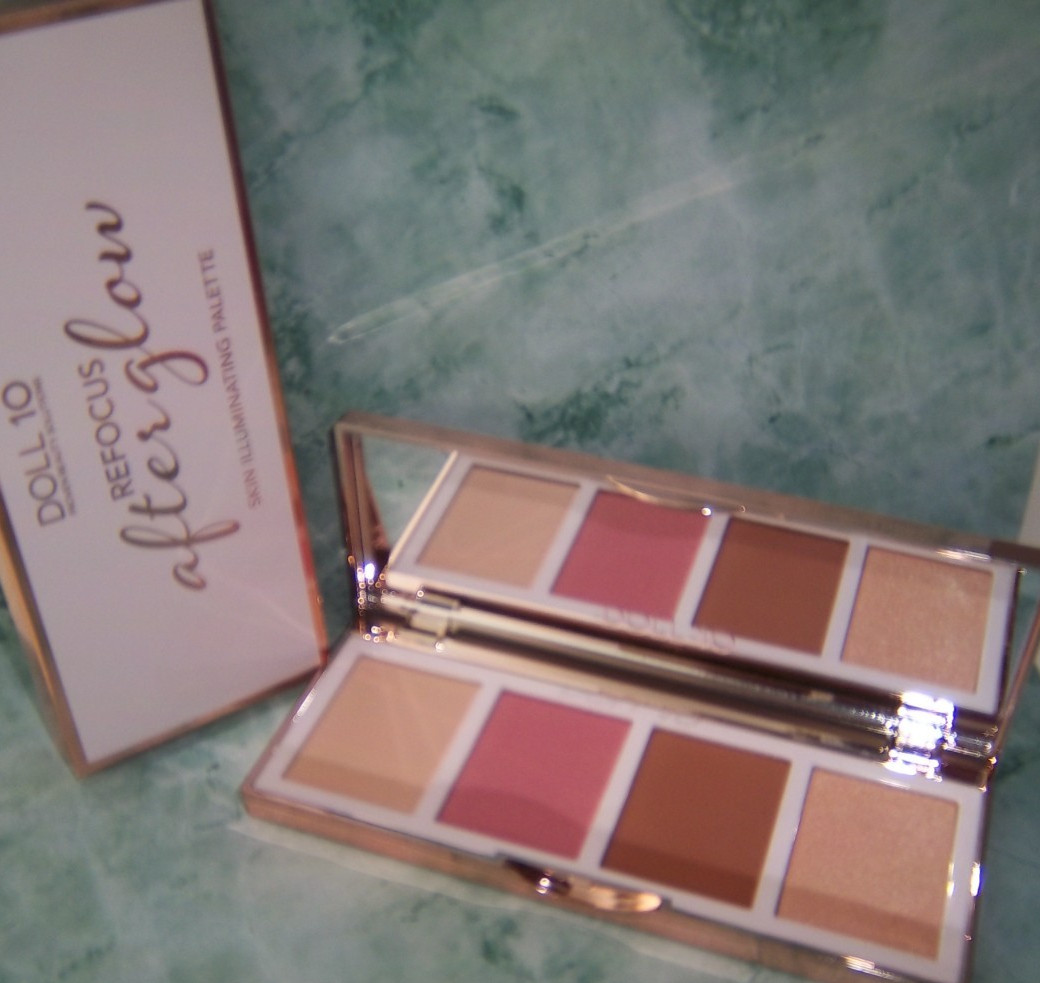 Doll 10 Refocus After Glow Skin Illluminating Palette~Hard To Find~New In Box