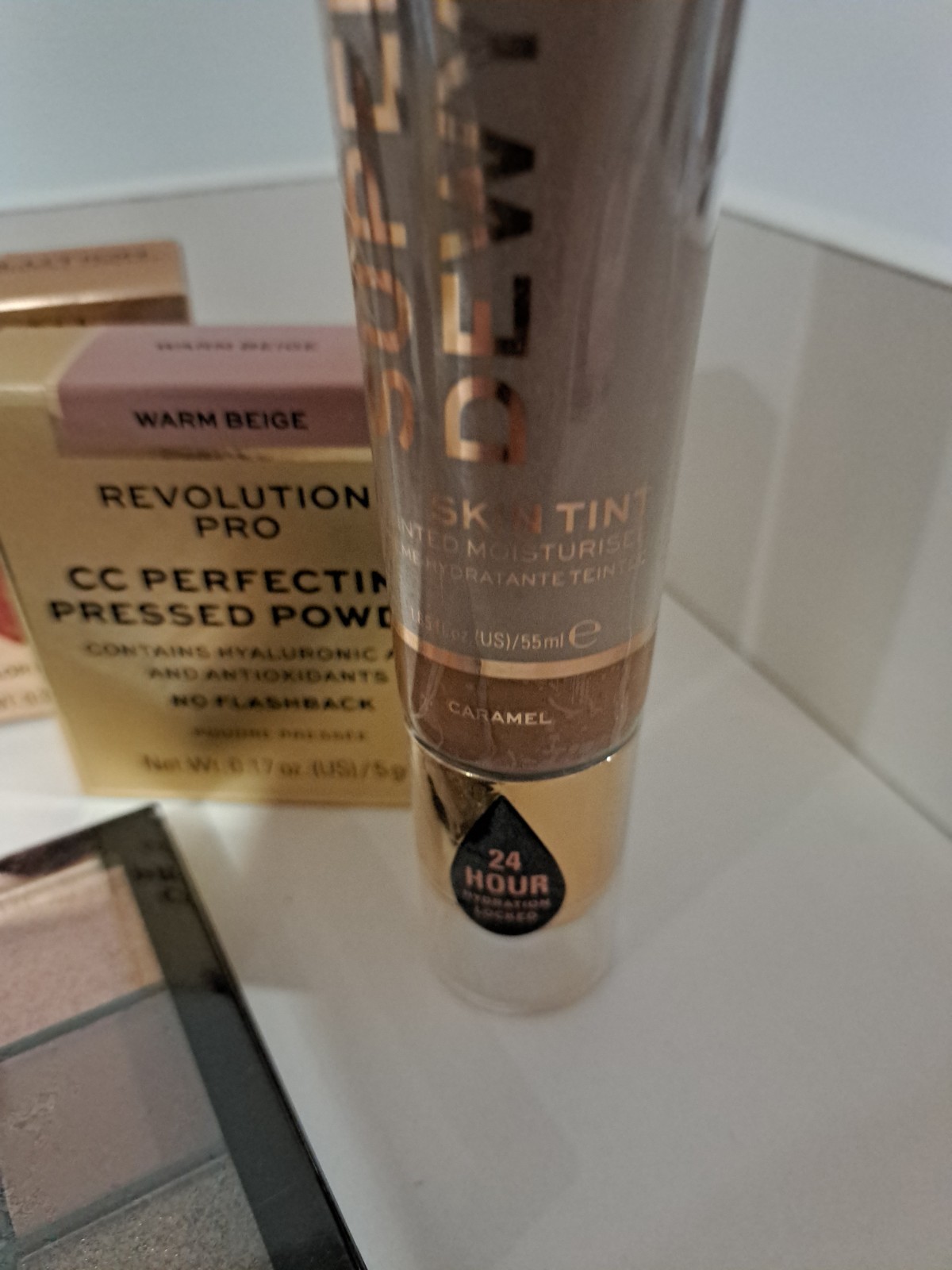Revolution Makeup Lo