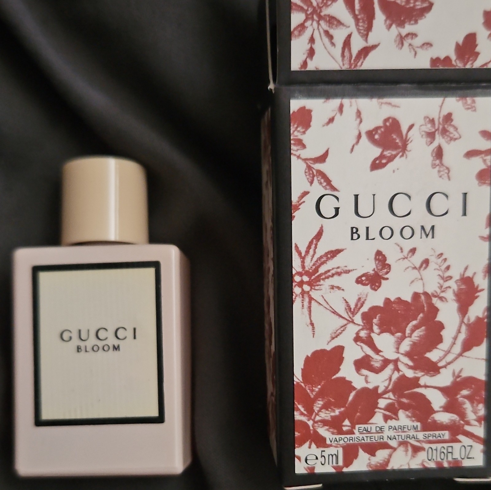 Gucci Bloom Eau de Parfum Mini Spray 5ml + Gucci lipstick 💄