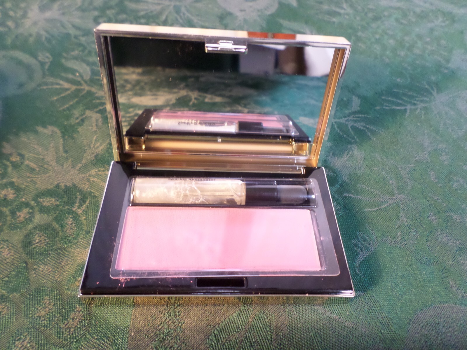 NIB-3pc Bobbi Brown Illuminator & Blush Compact w/Mirror/Smashbox Primer/Mela-D