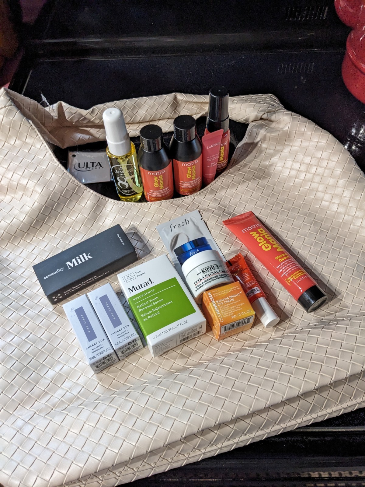 Ulta White Summer Tote Women’s Beauty Collection Face,Hair, Creams, Mist & Lips
