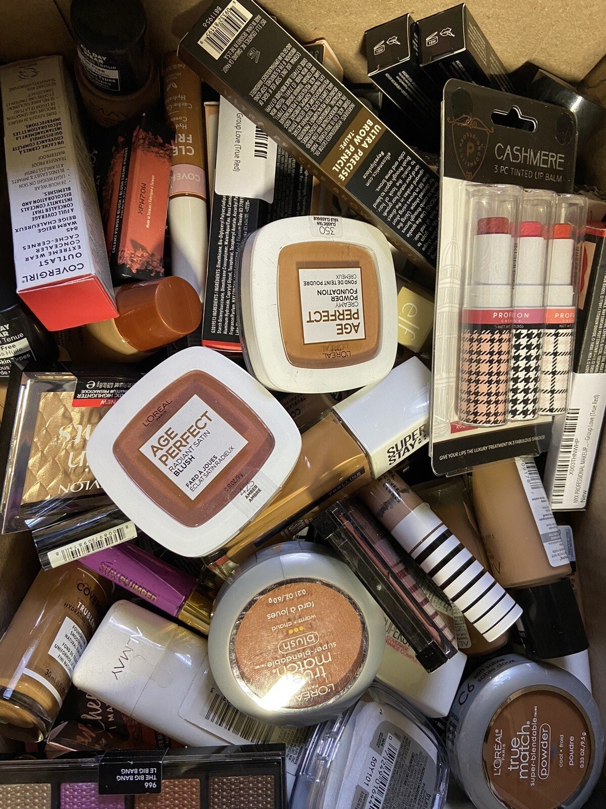 Mixed Assorted Lot Of Makeup Beauty Bundle Lot Of 25 Pieces All Skin Types