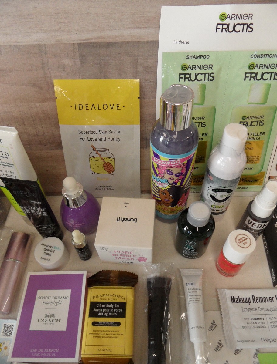 75+ PCS MAKEUP SKINCARE HAIR BEAUTY PERFUME DELUXE LUXURY FULL SAMPLE TRAVEL LOT