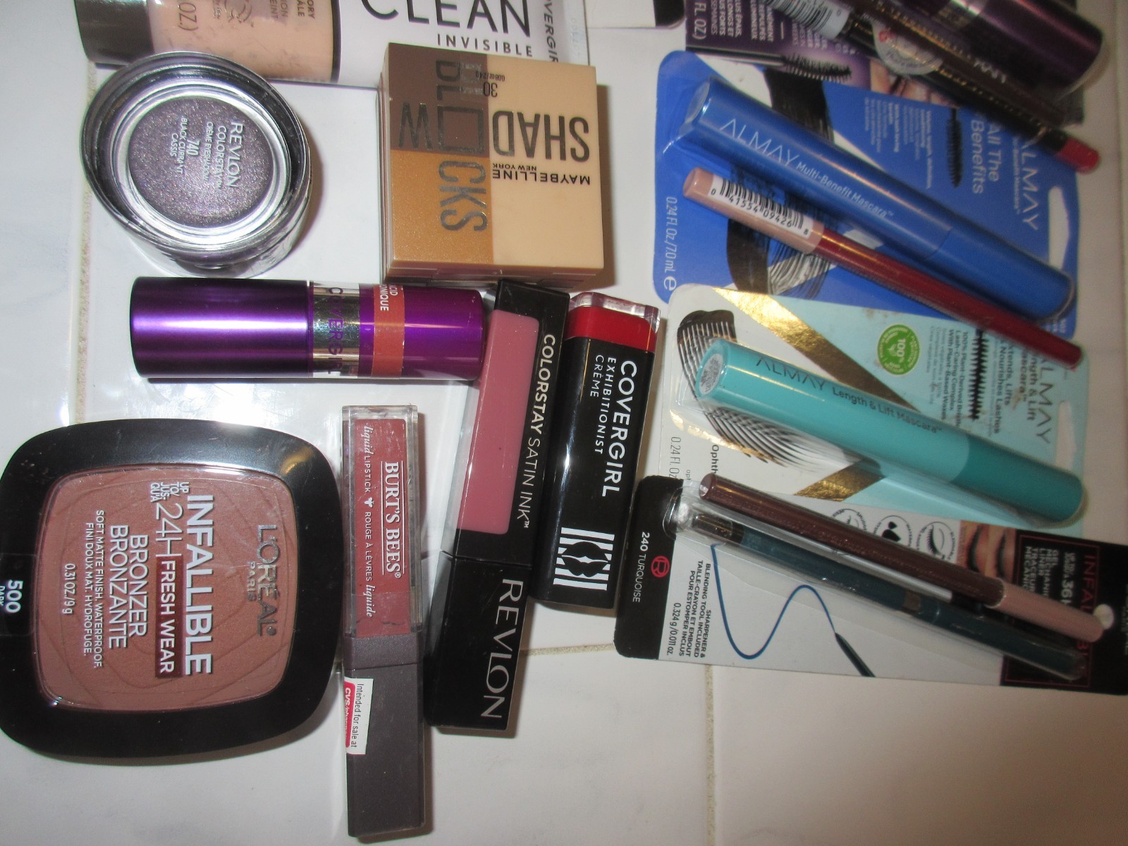 Make up lot 25pcs Maybelline, L’oreal, Elf, Cover girl, Revlon etc. Group 7