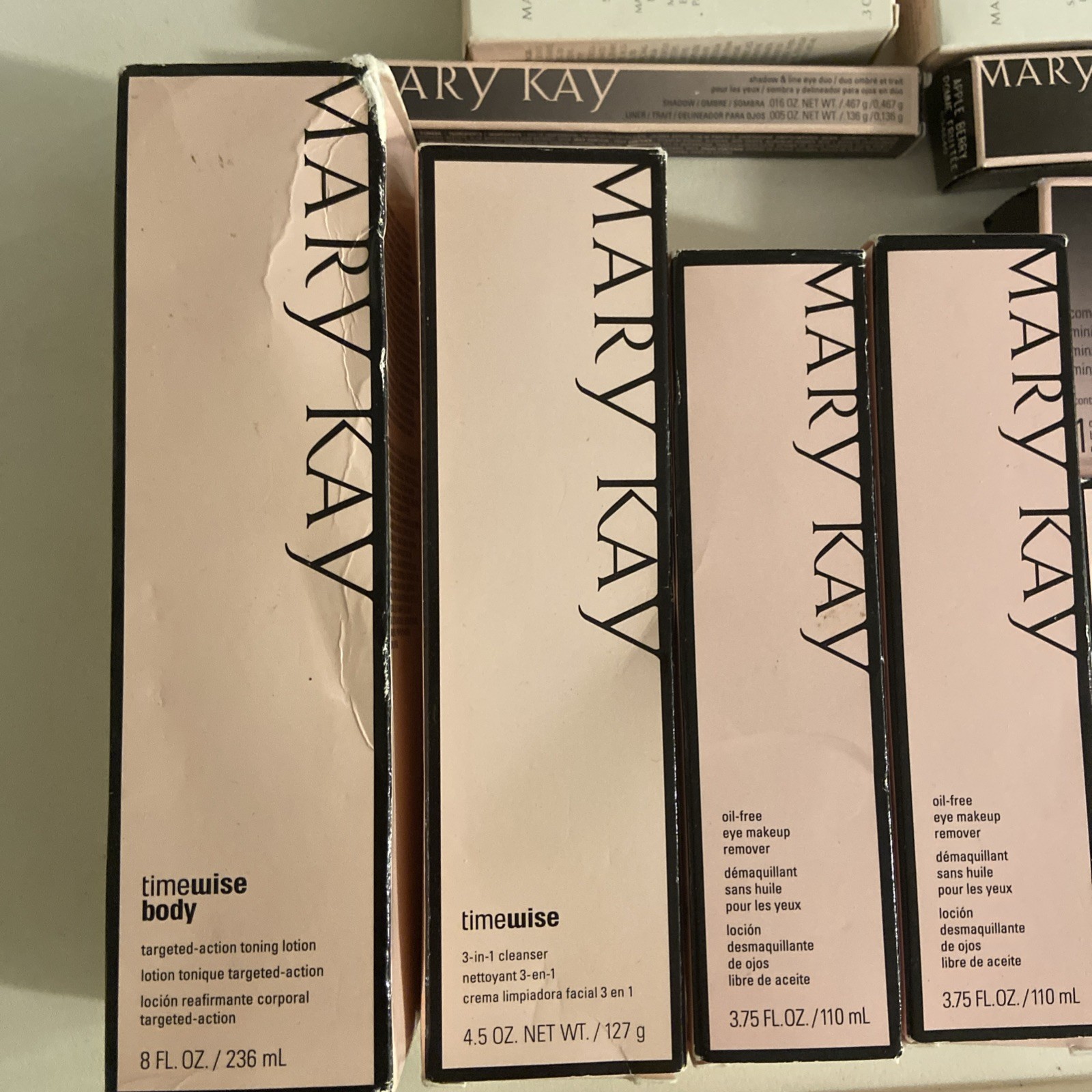 Mary Kay Lot Of 15 piece Makeup Please Look Carefully For The Pictures