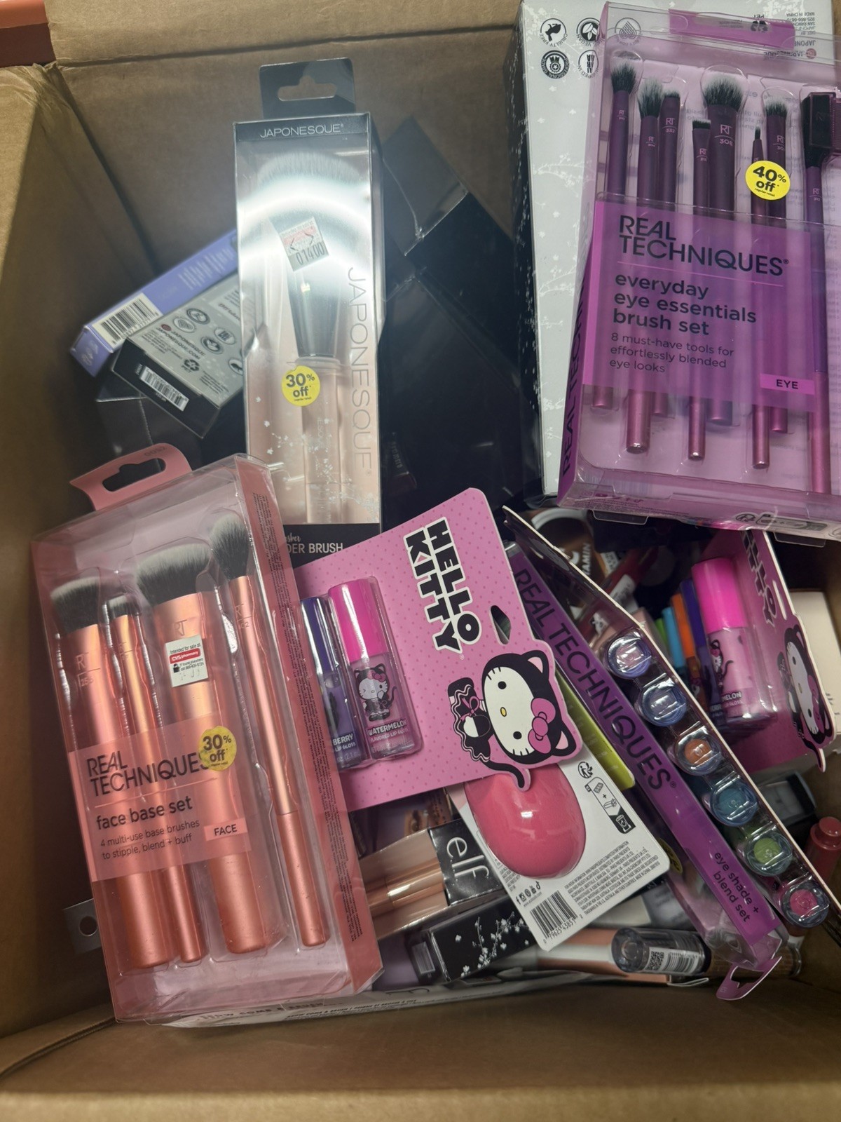 NEW Makeup, Health, Beauty Cosmetics Bundle Lot – 100 Pieces Assorted Wholesale