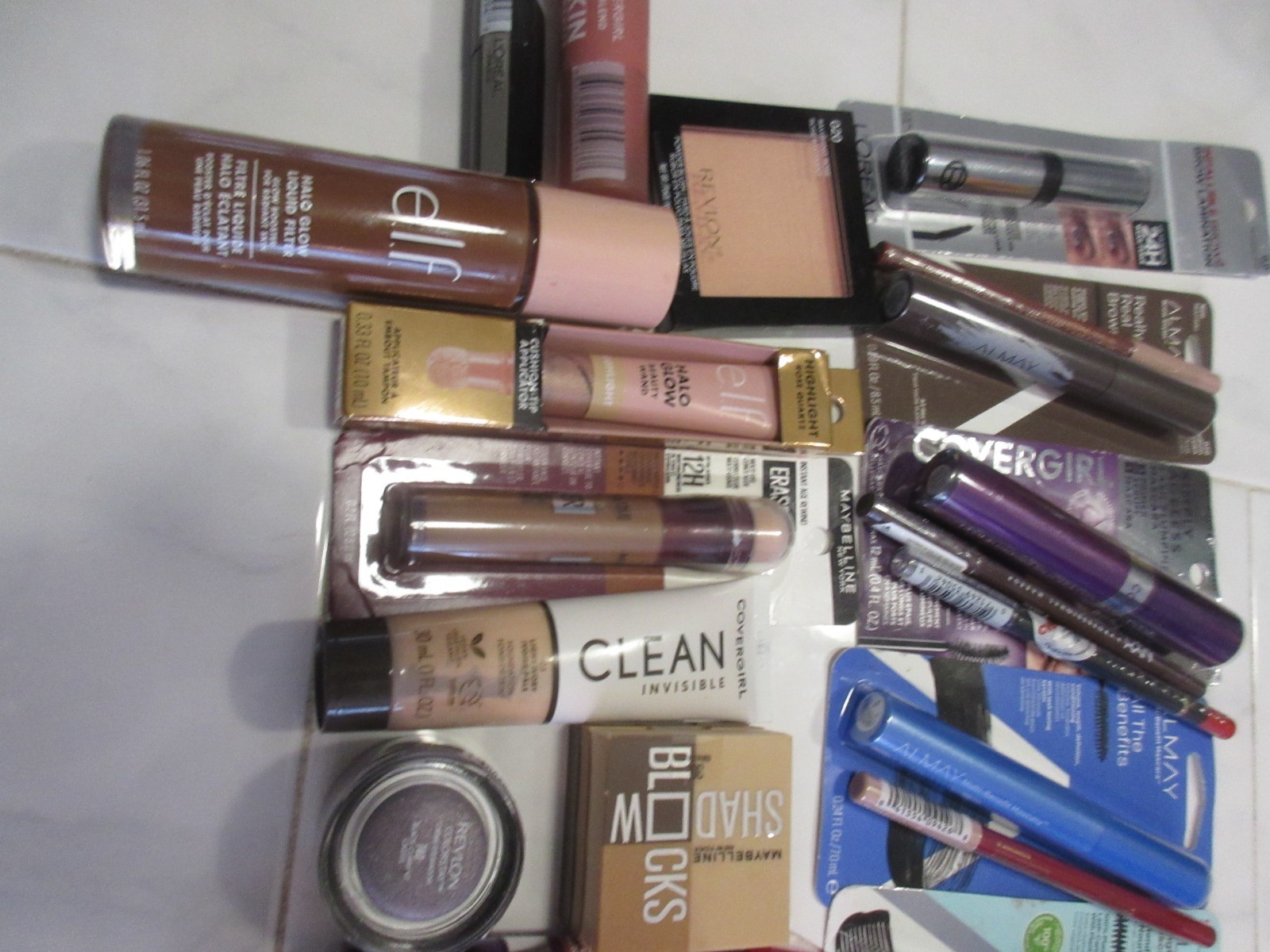 Make up lot 25pcs Maybelline, L’oreal, Elf, Cover girl, Revlon etc. Group 7