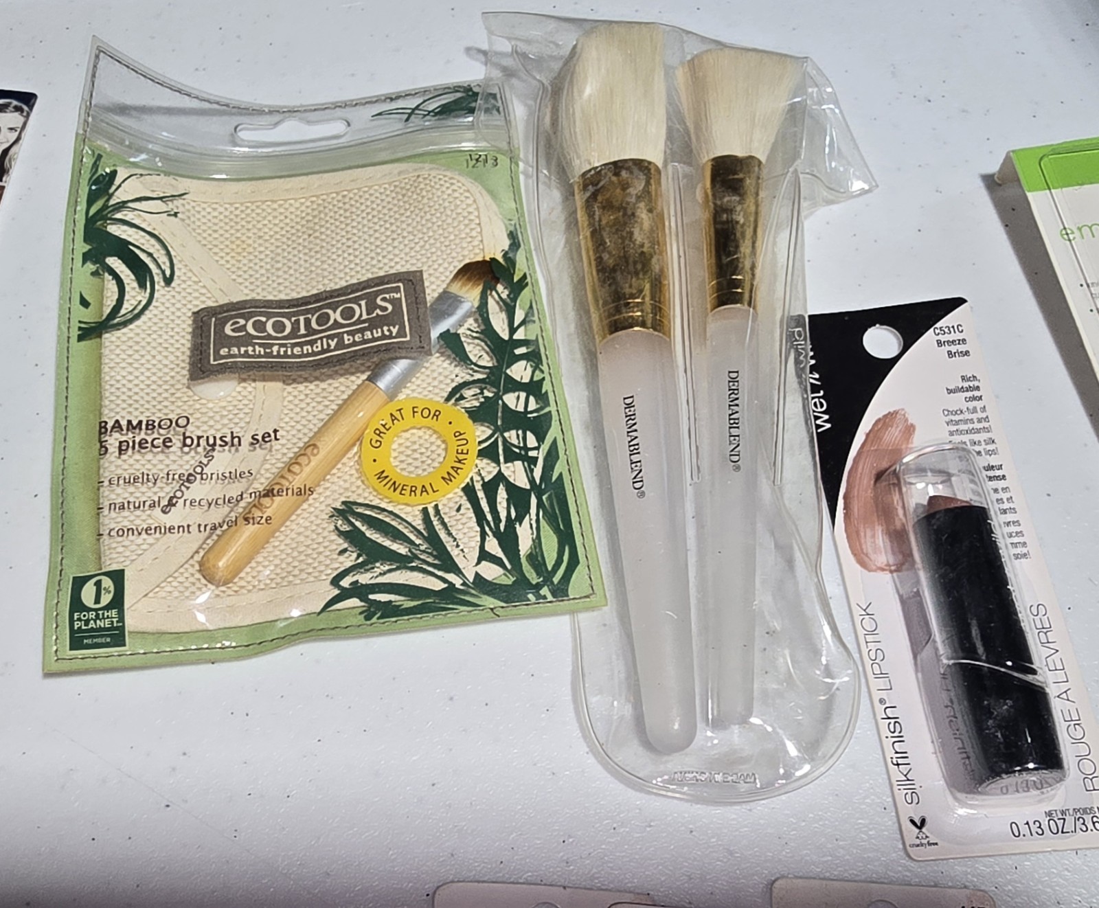 Large Lot Of New In Packaging, Discontinued Make Up. L’ Oreal, Revlon, Mabelline