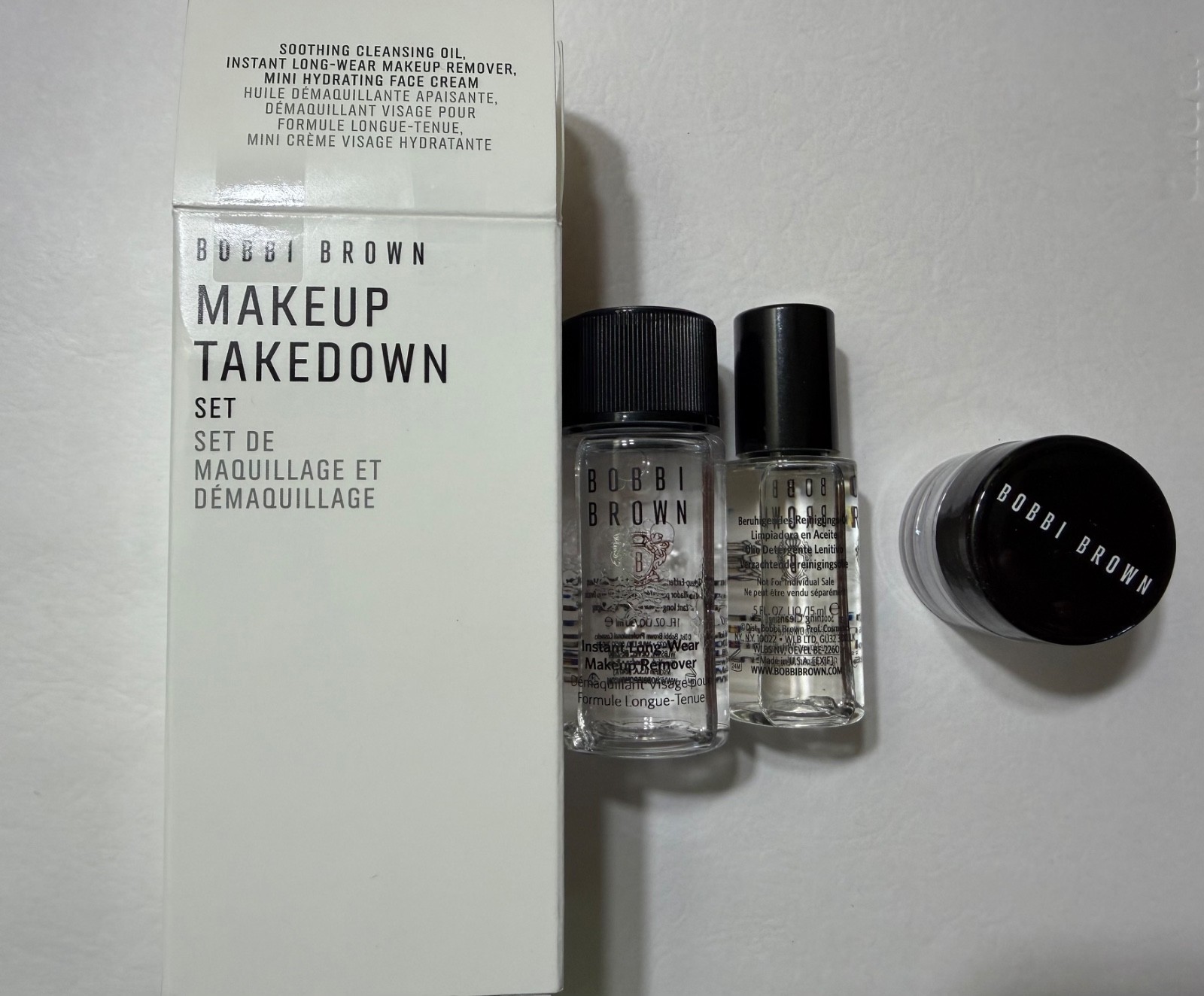 Bobbi Brown makeup takedown set (travel set)
