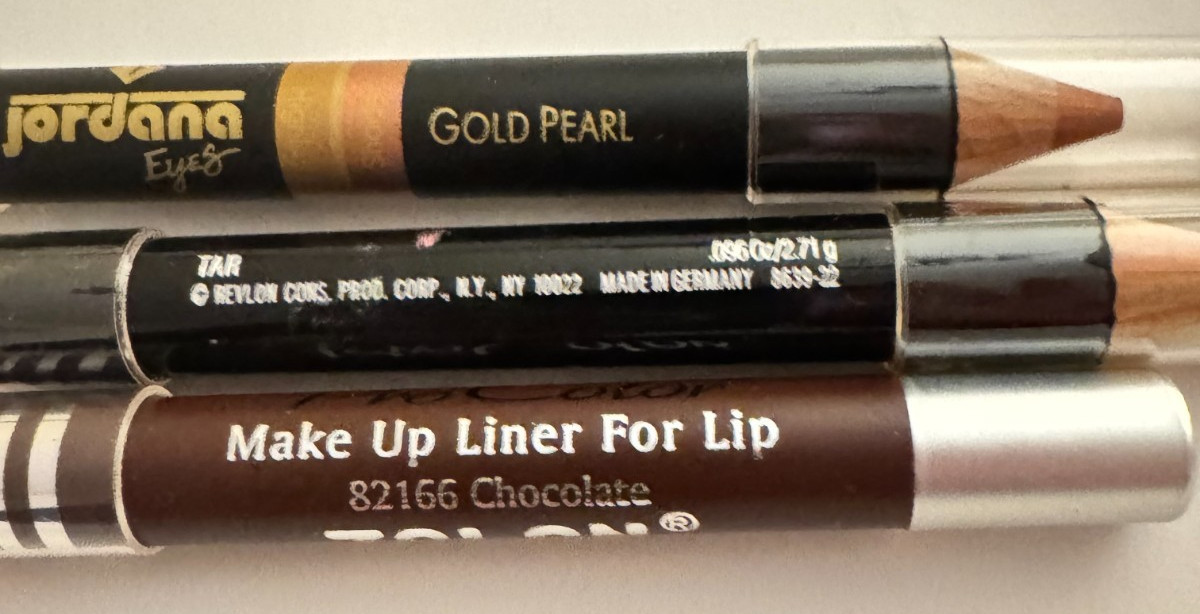 Lot of 3 Vintage Makeup Pencils Jordana Gold Pearl Revlon Frosty