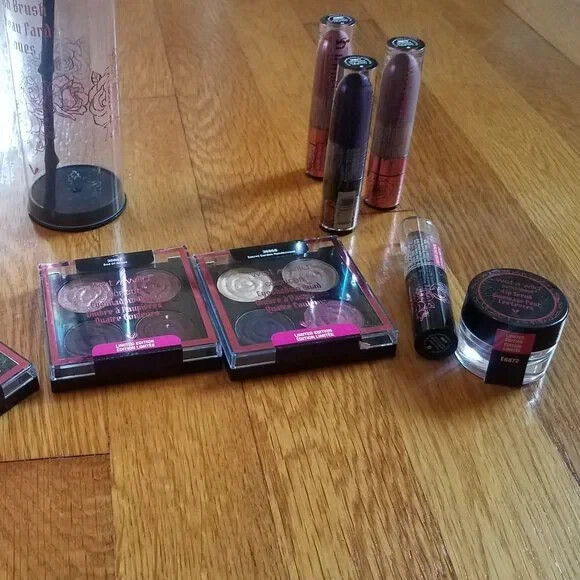 New 10 Wet N Wild Rebel Rose Brush Eyeshadow Lipstick & Scrub Limited Edition