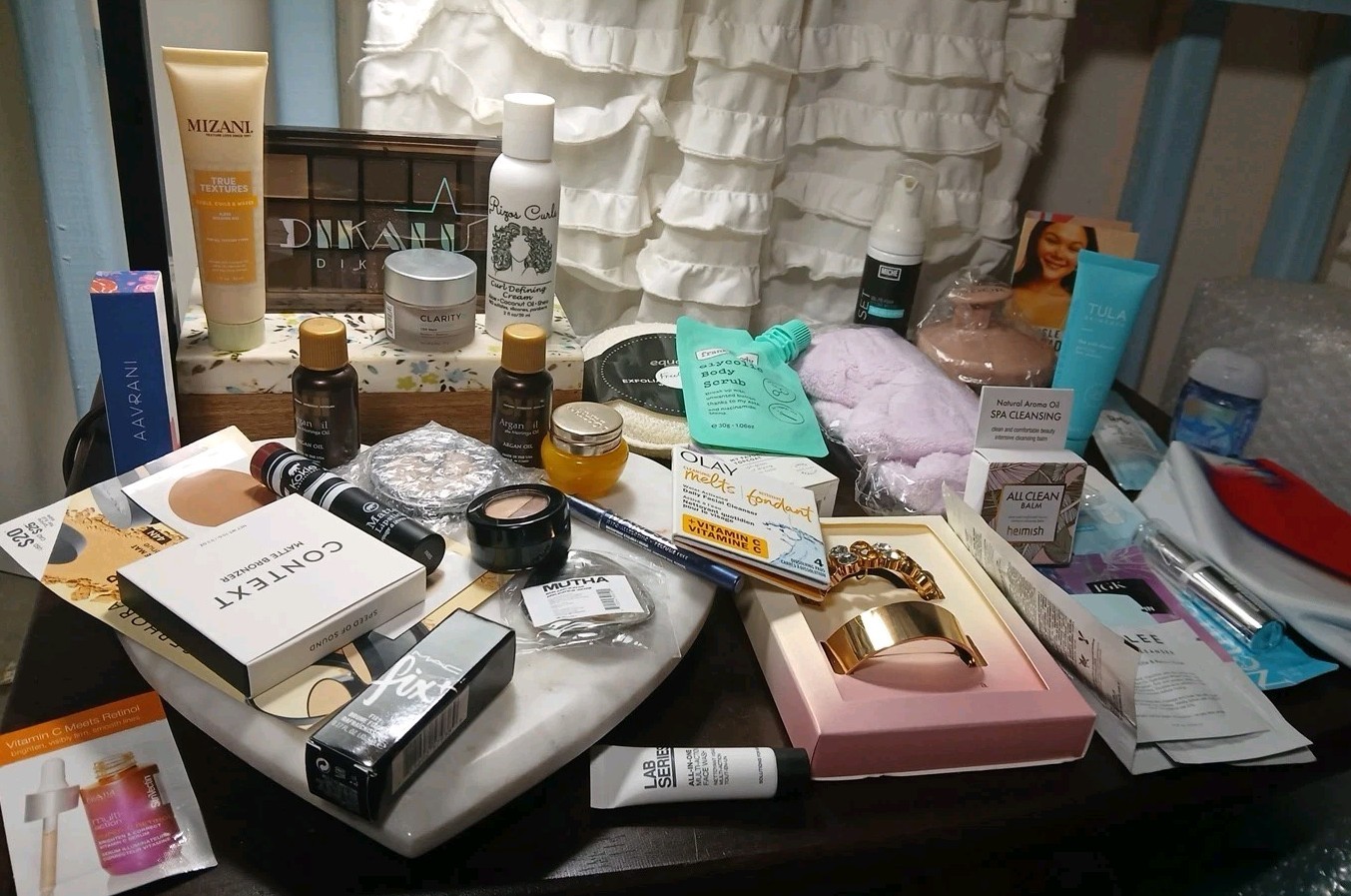 New Makeup, Skincare + Hair Lot Everything Pictured Full + Minis