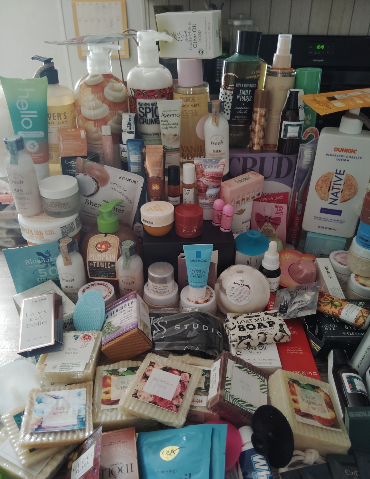 NEW 151 PC Beauty Bath Body Fragrance Skin Care Lot All Sizes Hempz Native BBW+