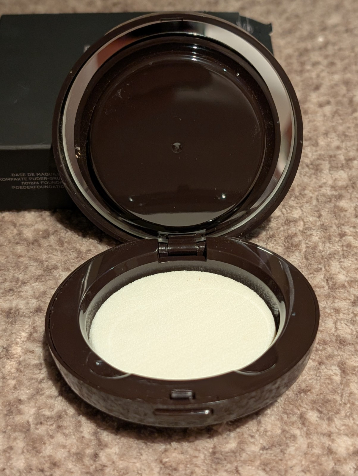 Lot of 2 Laura Mercier Foundation Powder & Translucent Pure Setting Spray