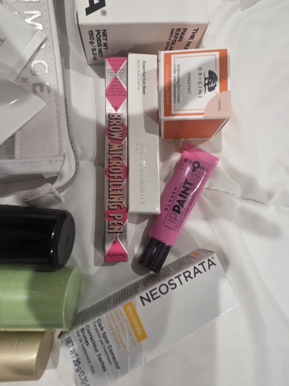 28 Item Beauty Full & Travel Sized Lot RV+ $500