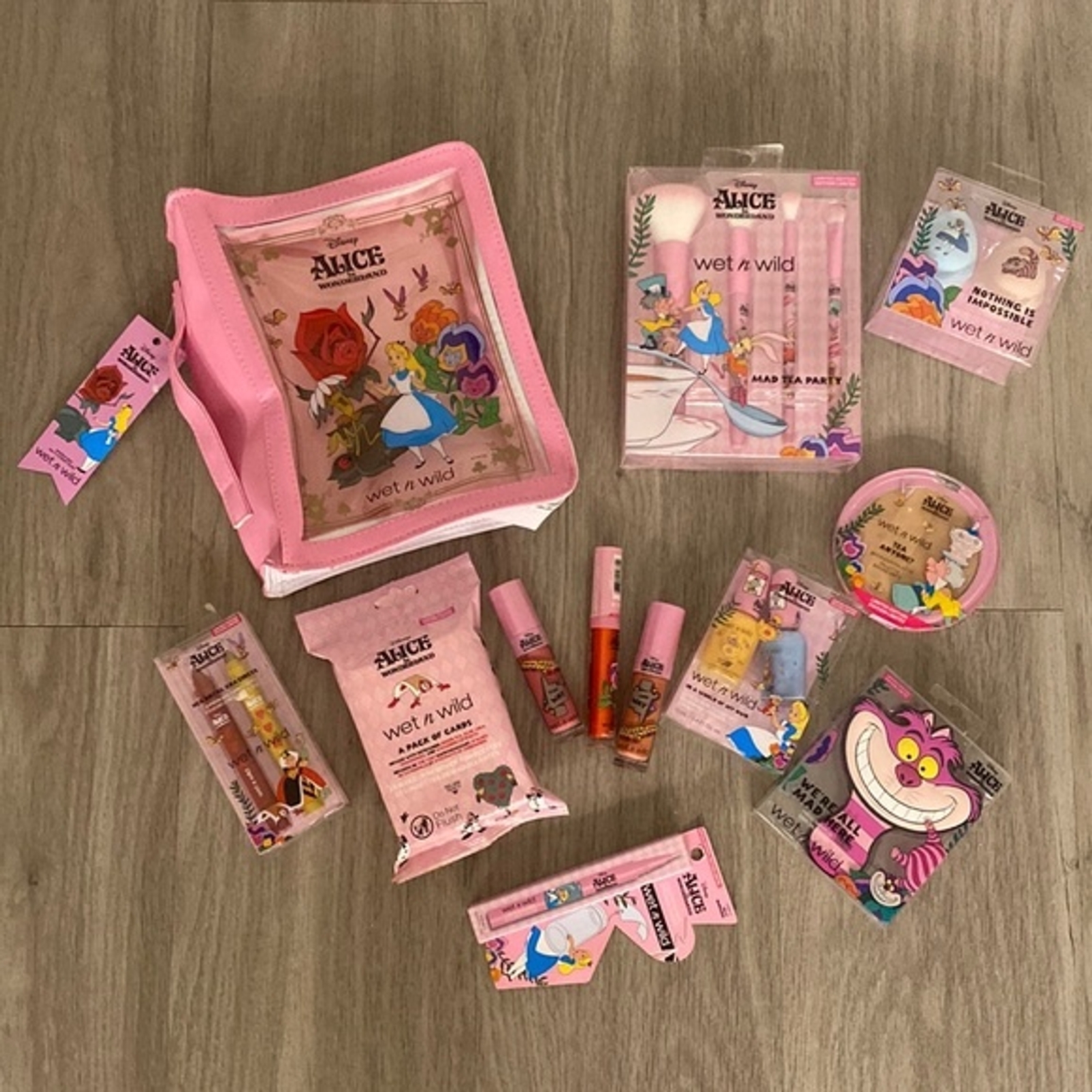 NWT Wet n Wild Alice In Wonderland RARE Large Lot 12 Piece Make Up Cosmetic Set