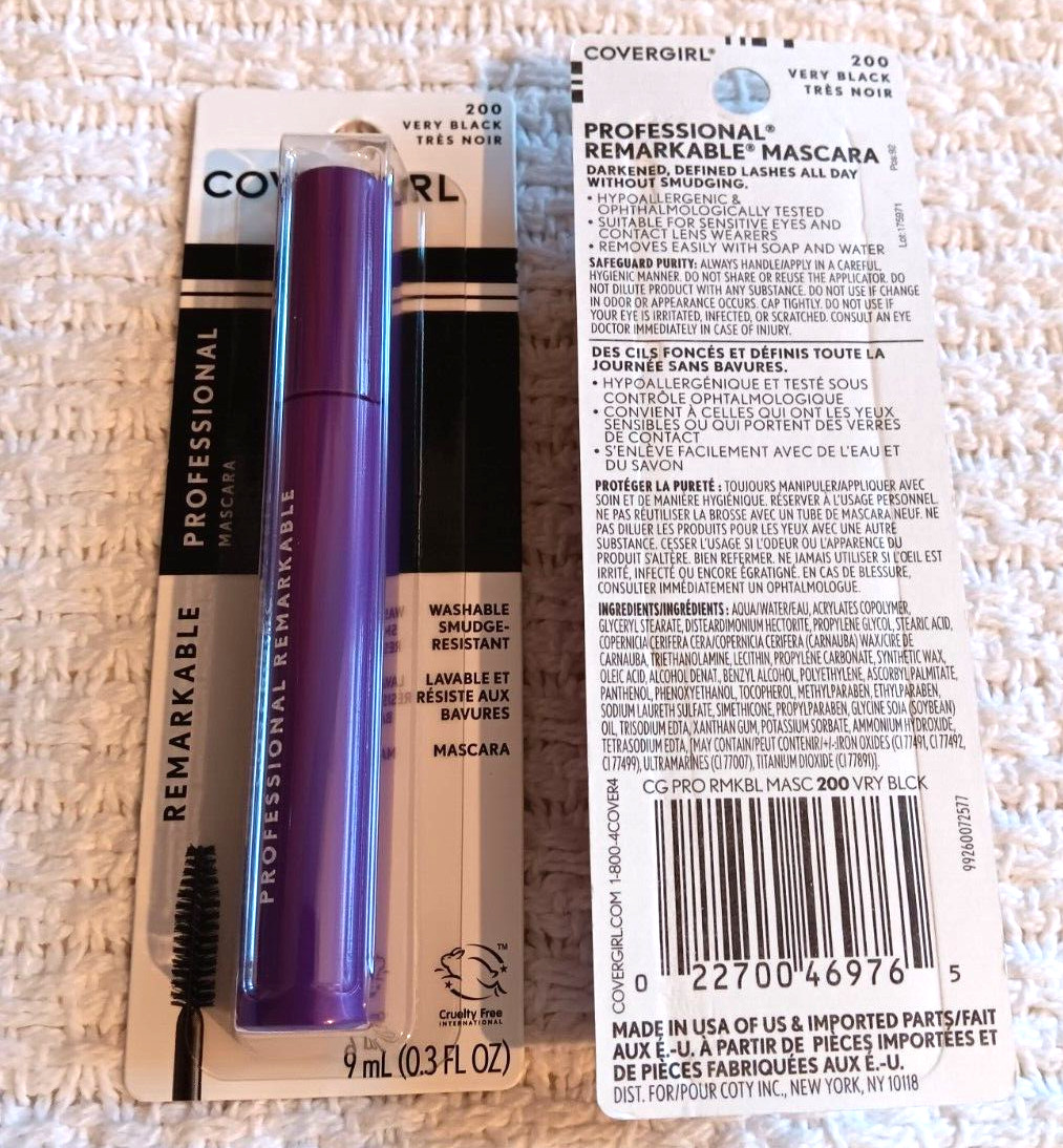 Covergirl Outlast Extreme Wear 16HR Pressed Powder 875 Soft Sable Black Mascara
