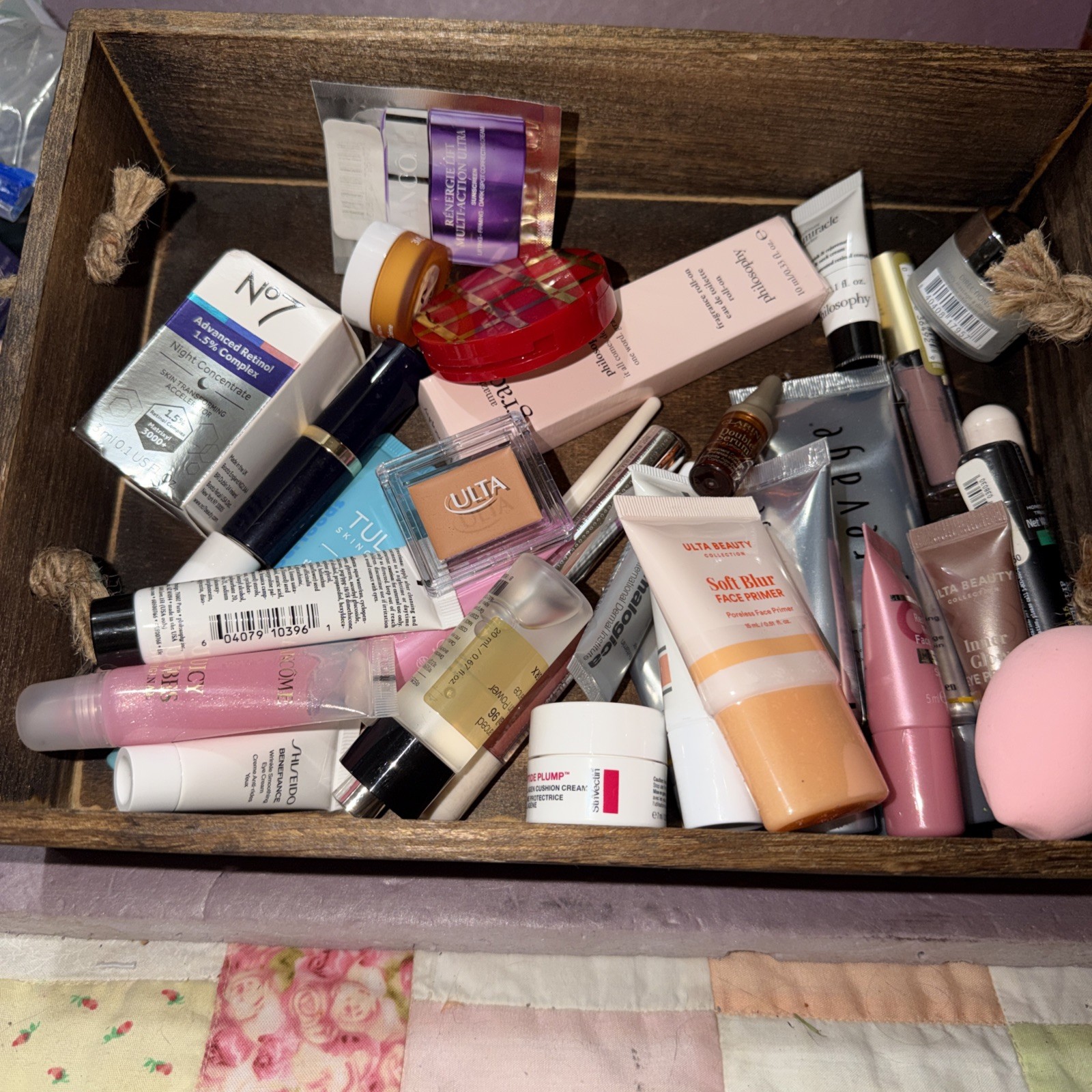 Lot 30 Deluxe / Travel Size Hair,Skin Care, Makeup Beauty Product Samples Bag KK