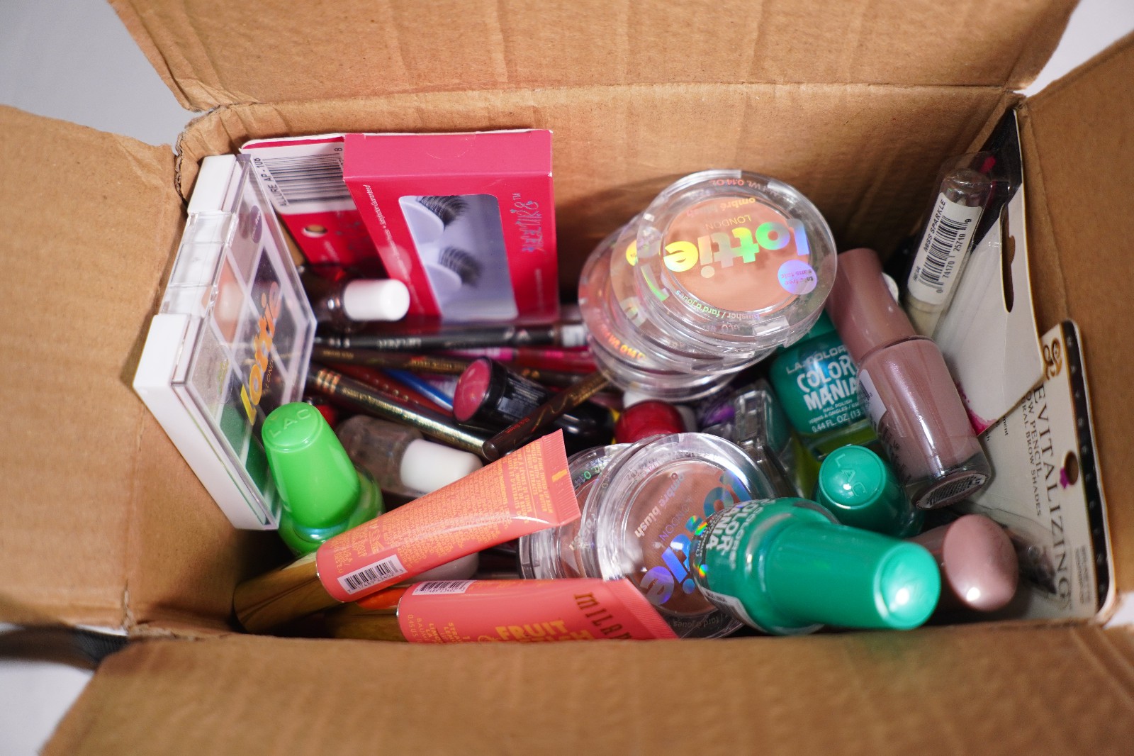 Mixed Makeup Lot with 62 Pieces: For Hair, Face, & Nails