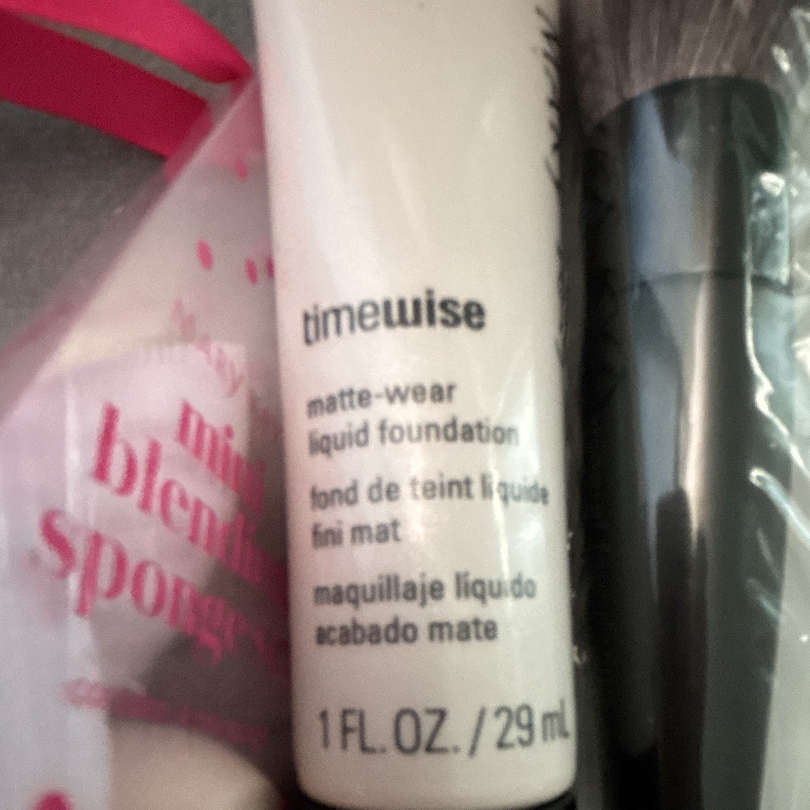 Mary Kay TimeWise Matte-Wear Foundation Bronze 7 w/ Brush + Sponge