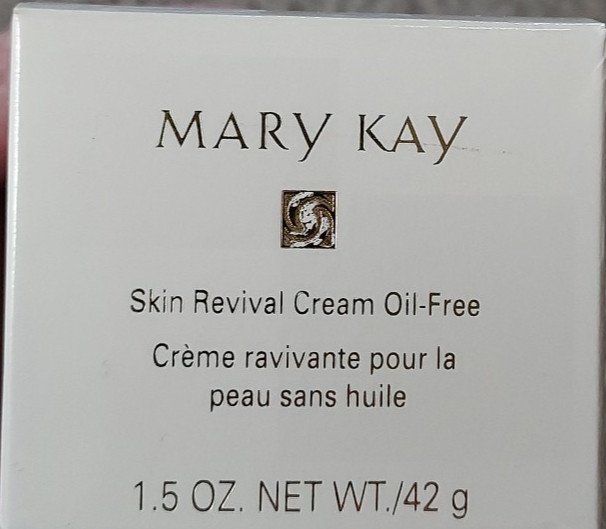 Mary Kay Skin Revival Cream Oil-Free 1.5oz. #2671 NIB NOS W/paddle & Directions