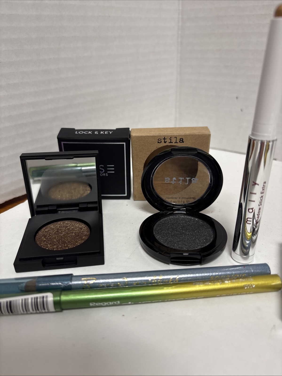 Eye Makeup Set! Dose Lock & Key, Stila Black, Mally Gold Bonus Liners